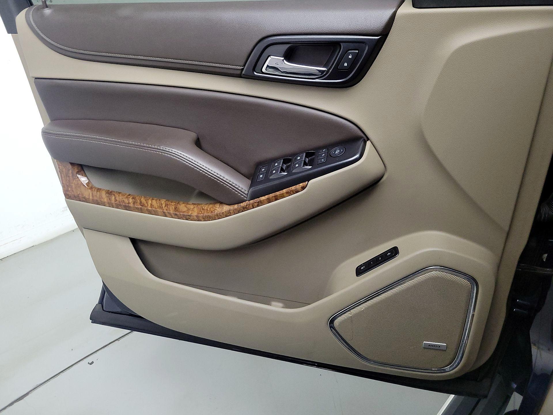 Thumbnail: 2018 Chevrolet Tahoe - 12