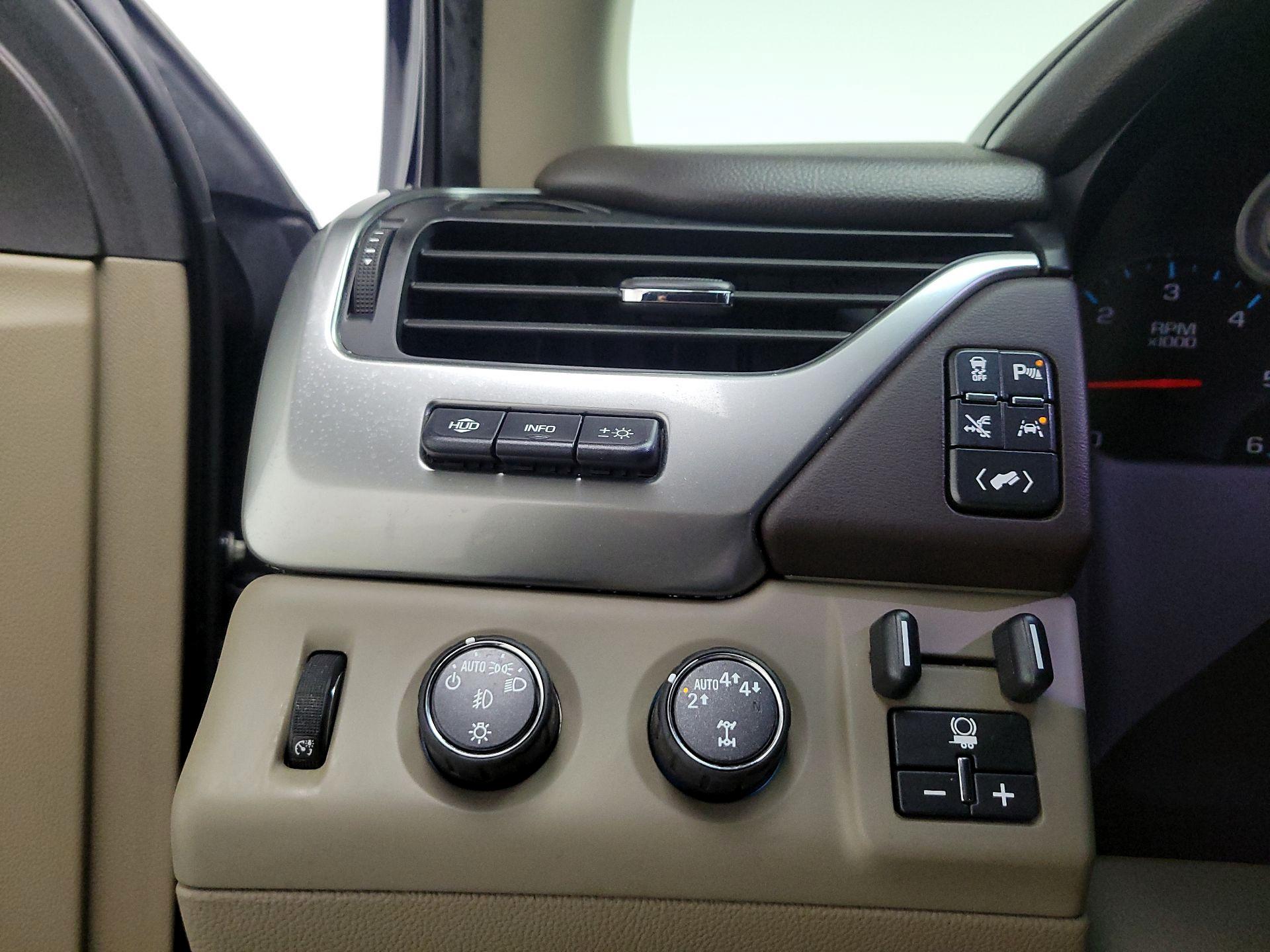Thumbnail: 2018 Chevrolet Tahoe - 13