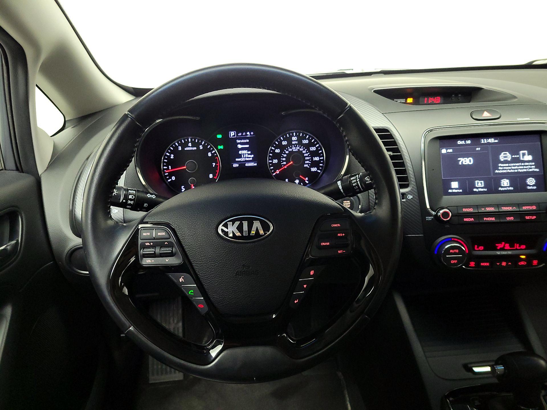 Thumbnail: 2018 Kia Forte - 10