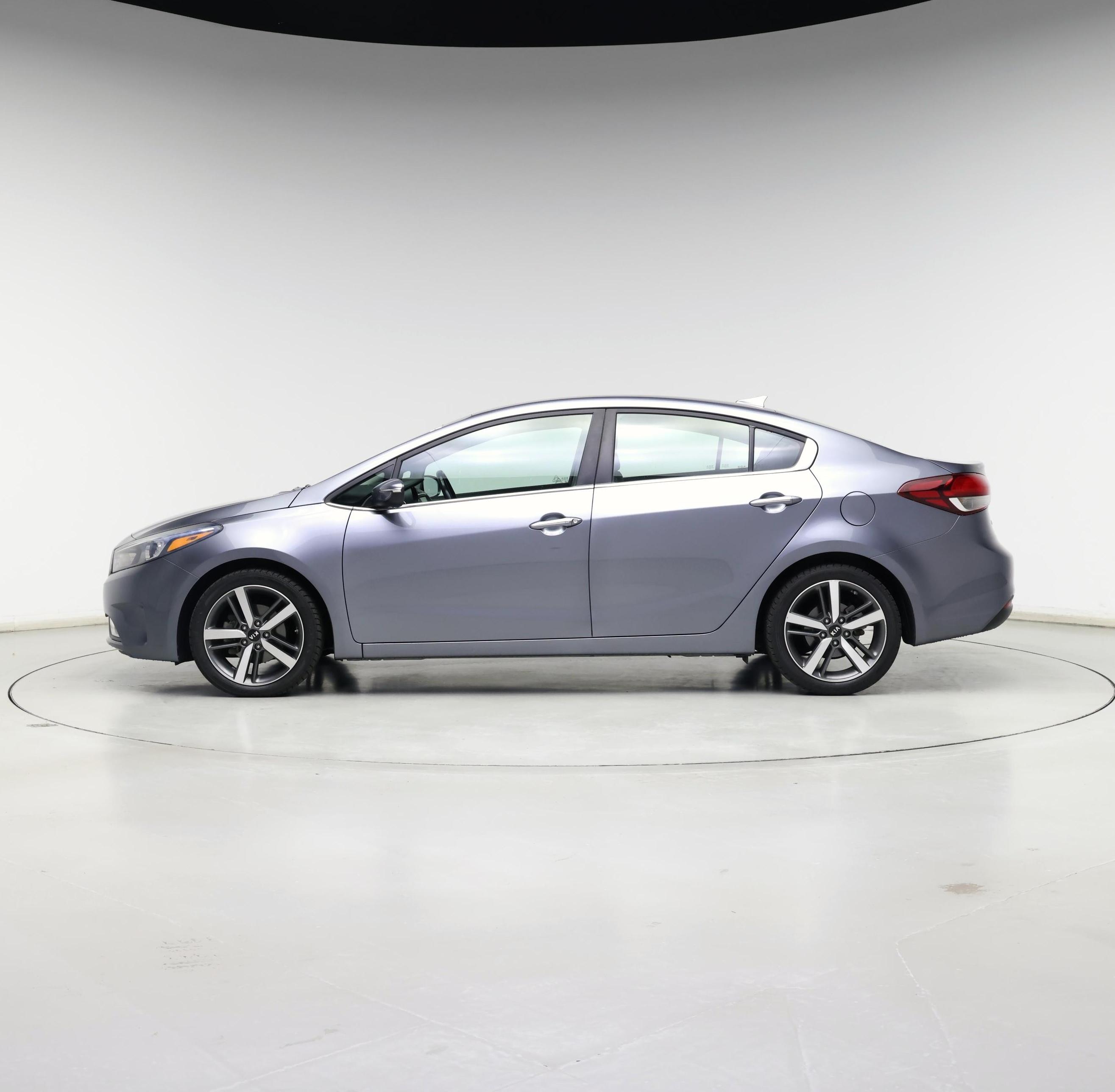 Thumbnail: 2018 Kia Forte - 3