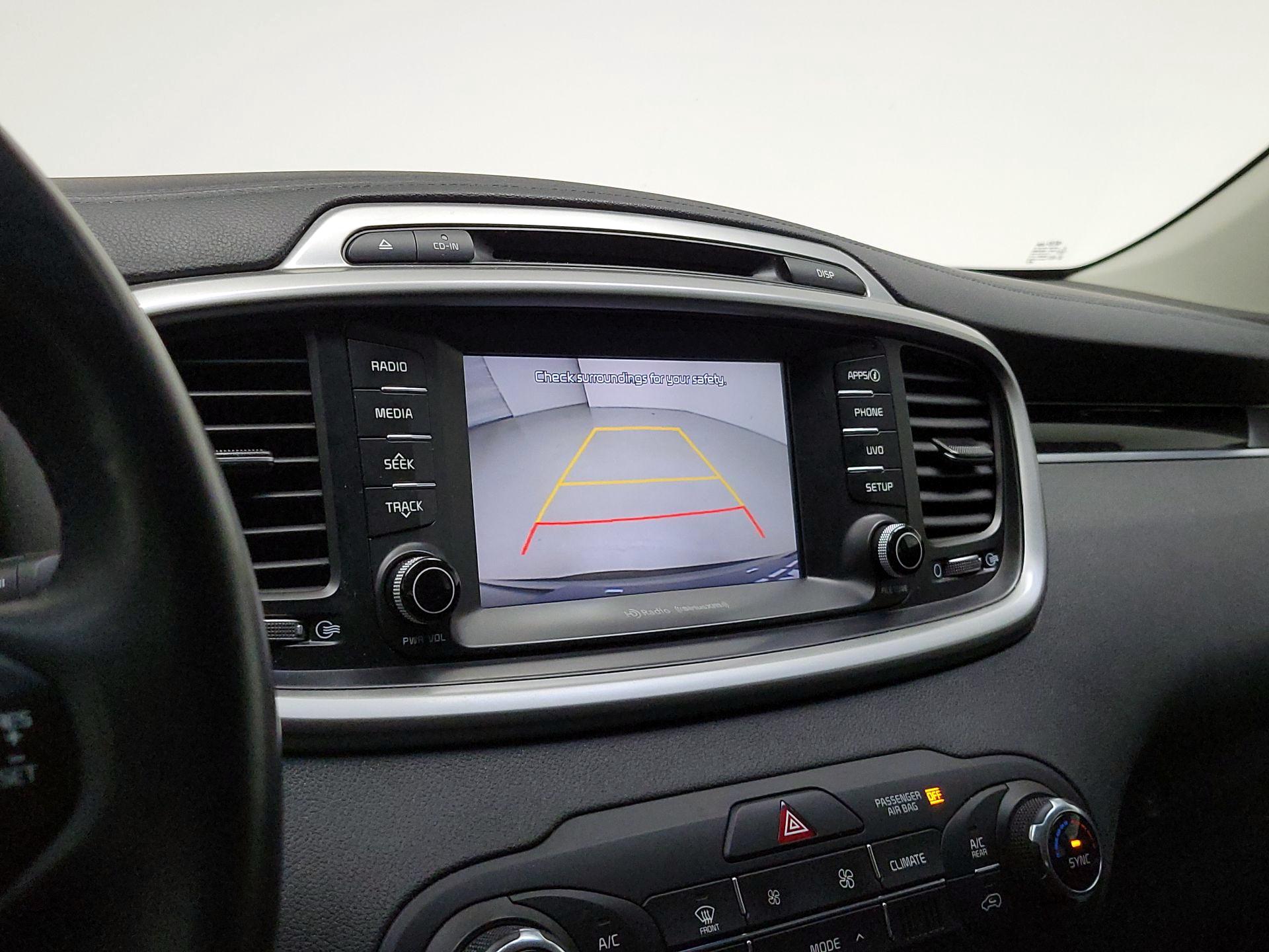 Thumbnail: 2017 Kia Sorento - 14