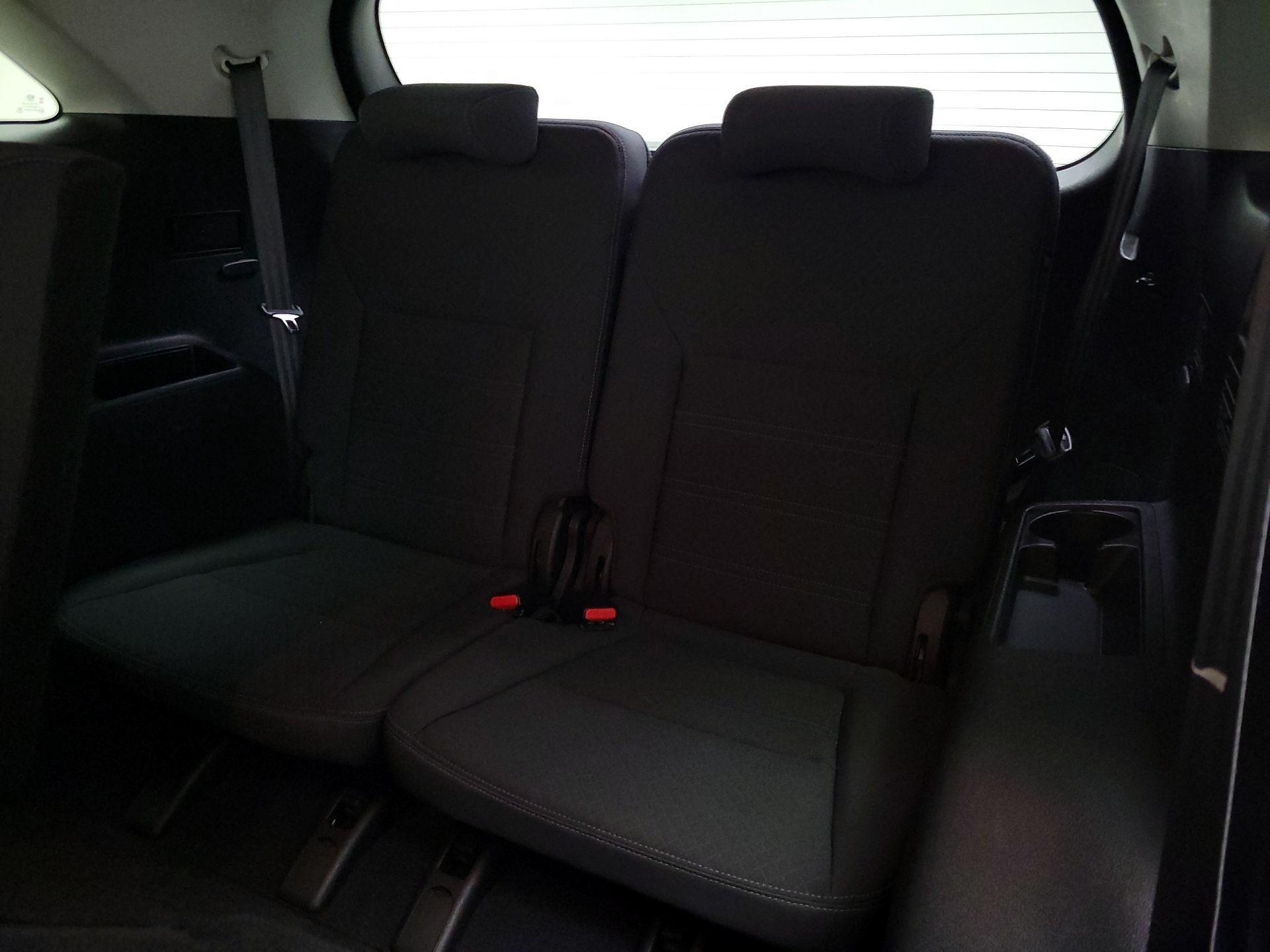 Thumbnail: 2017 Kia Sorento - 20