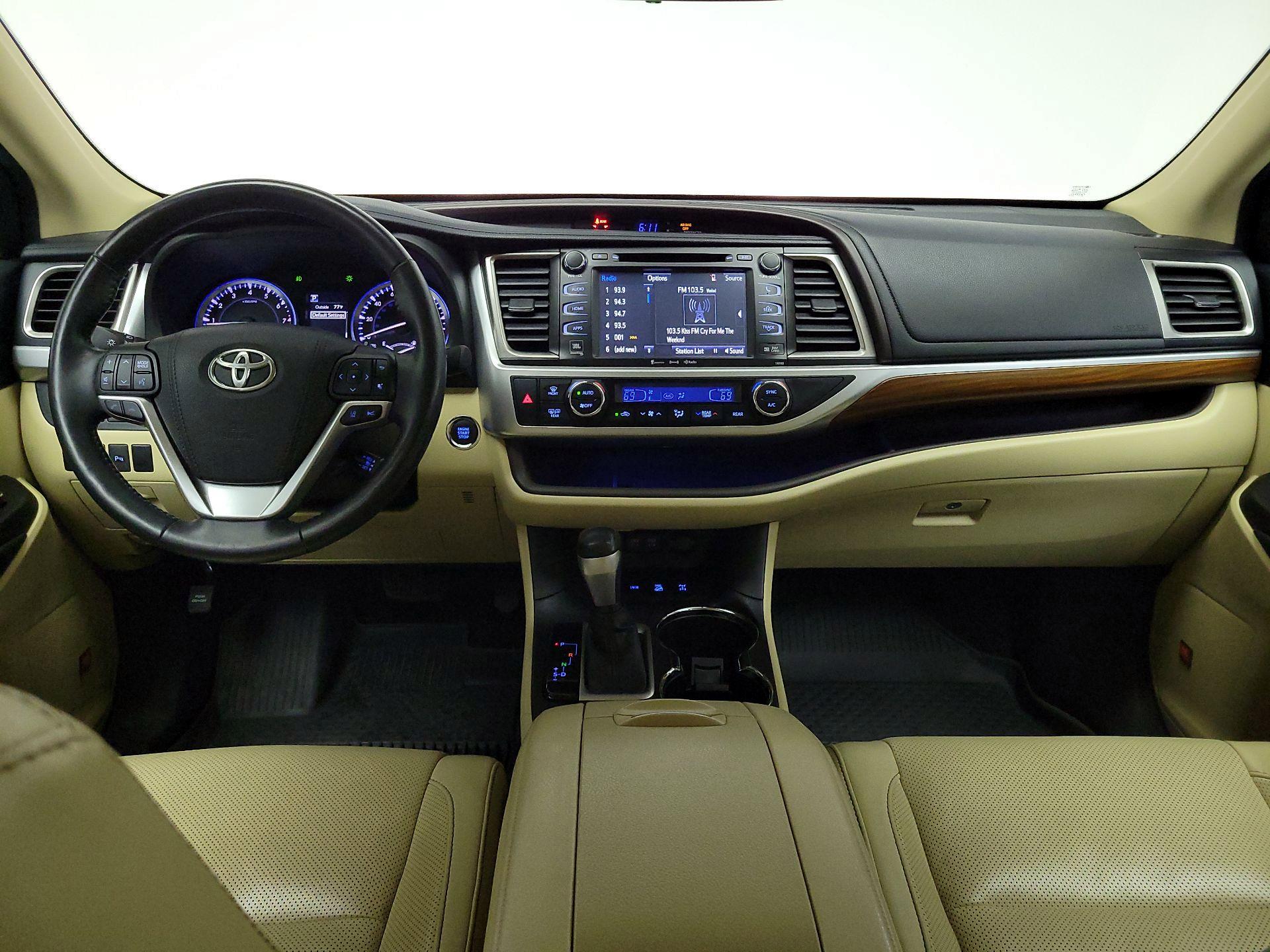 Thumbnail: 2017 Toyota Highlander - 9