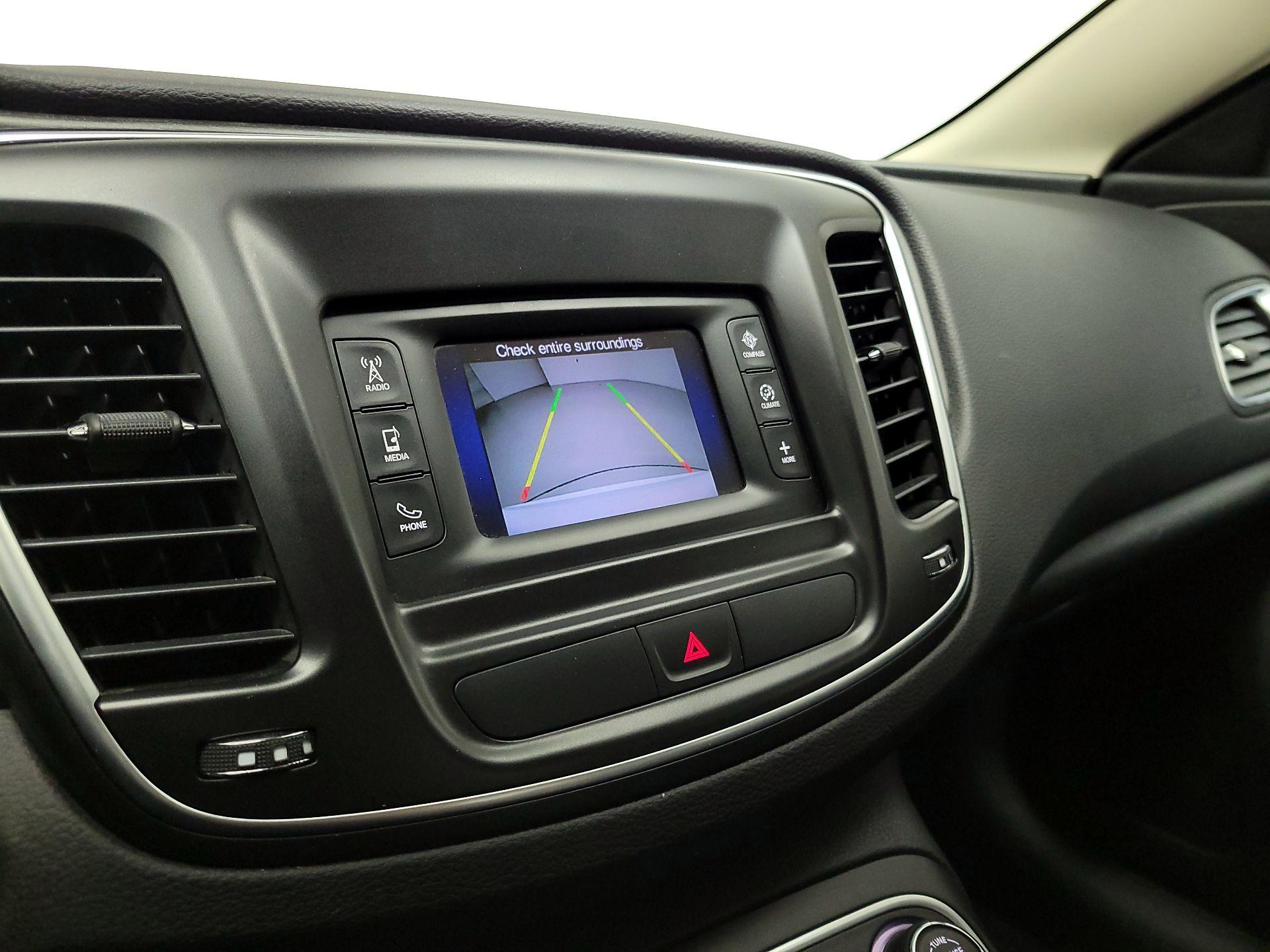 Thumbnail: 2016 Chrysler 200 - 14