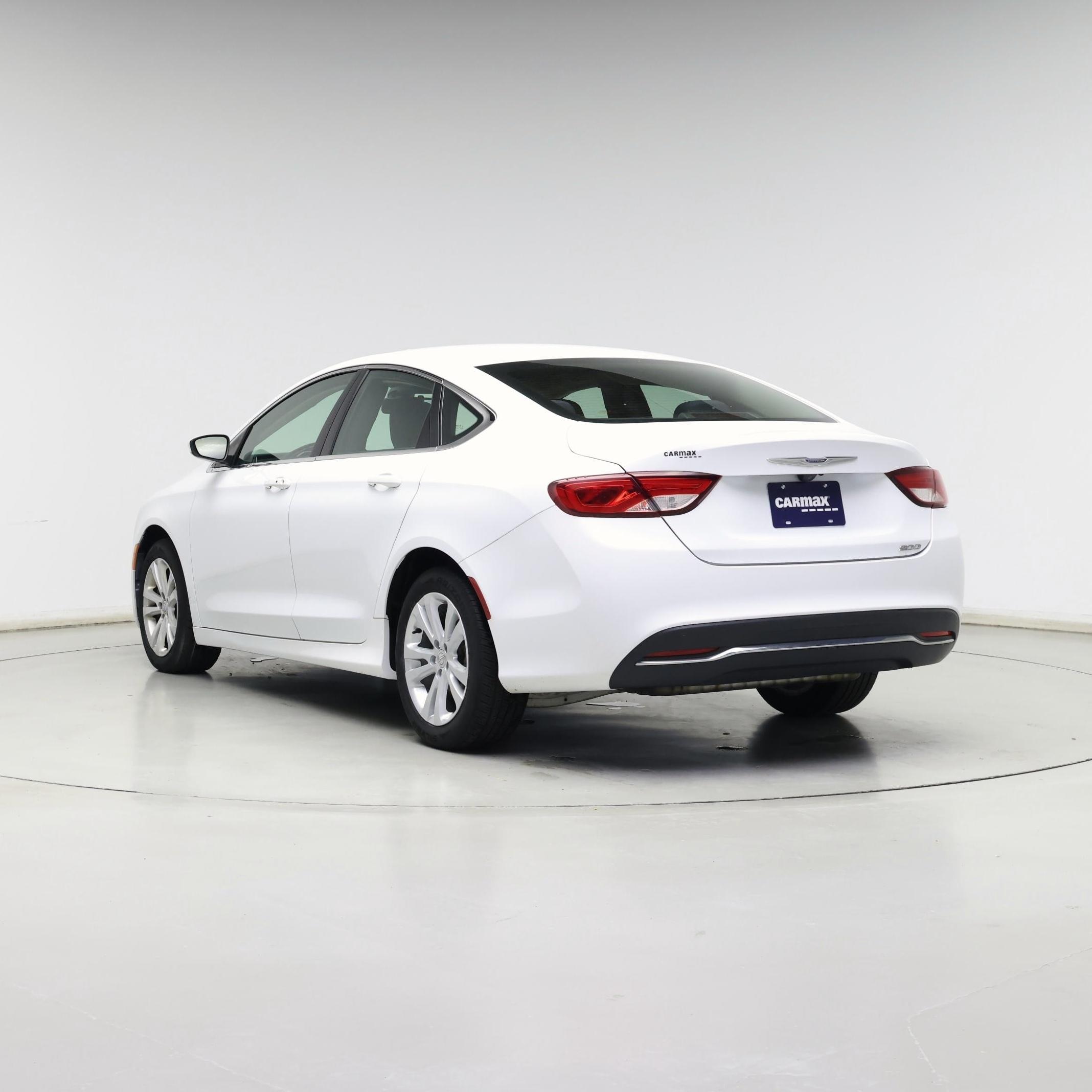 Thumbnail: 2016 Chrysler 200 - 2
