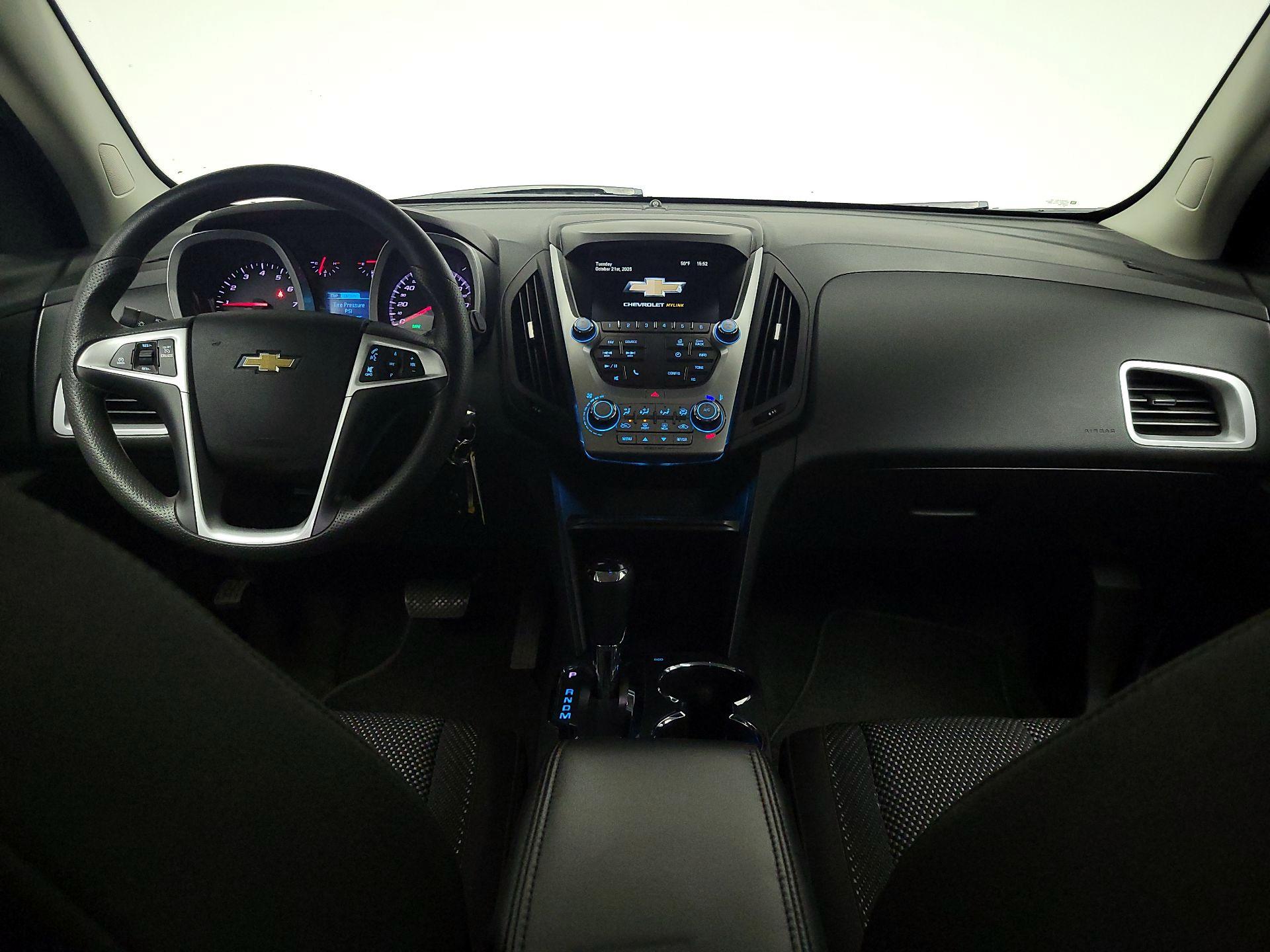 Thumbnail: 2017 Chevrolet Equinox - 9