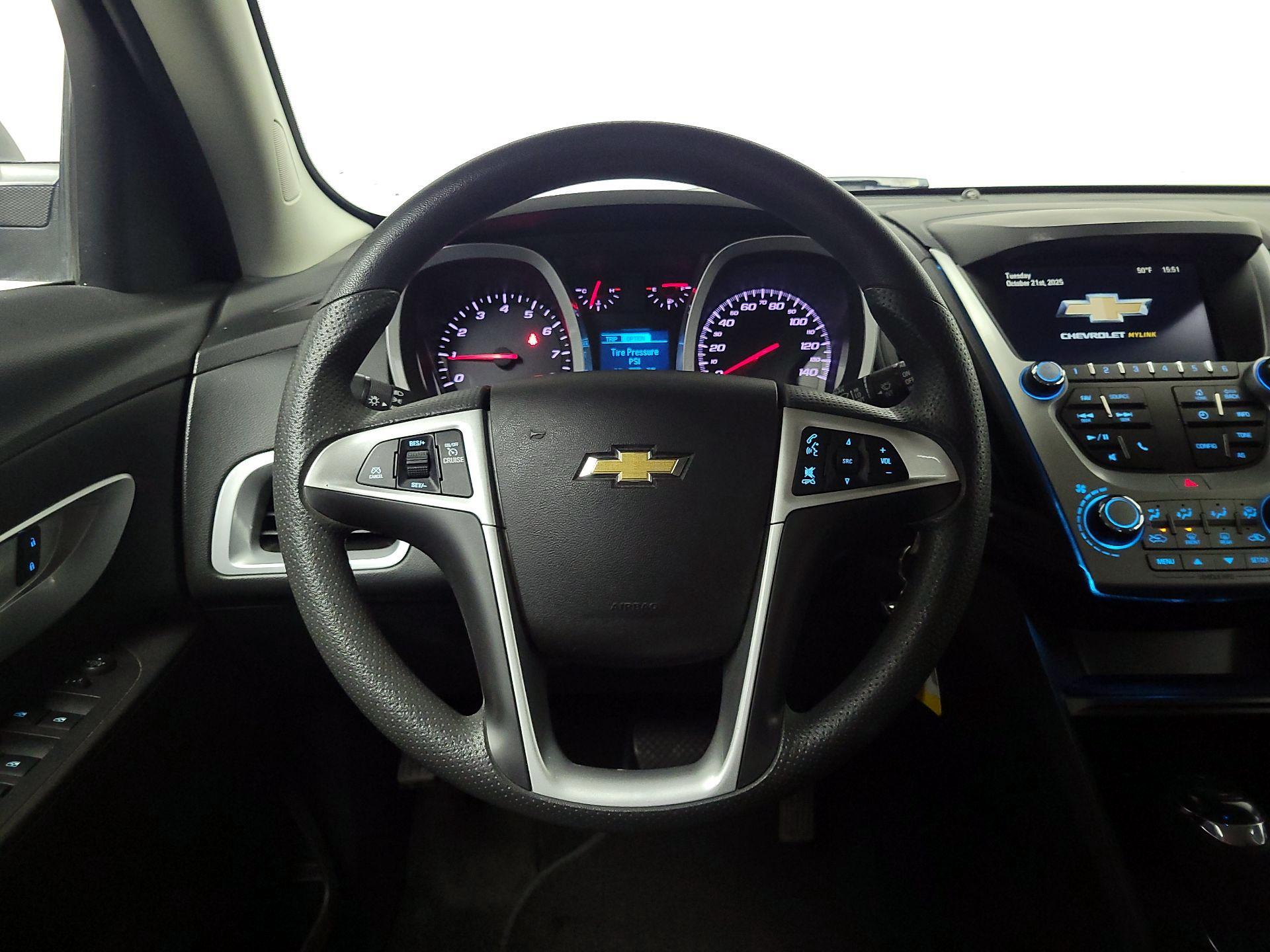 Thumbnail: 2017 Chevrolet Equinox - 10