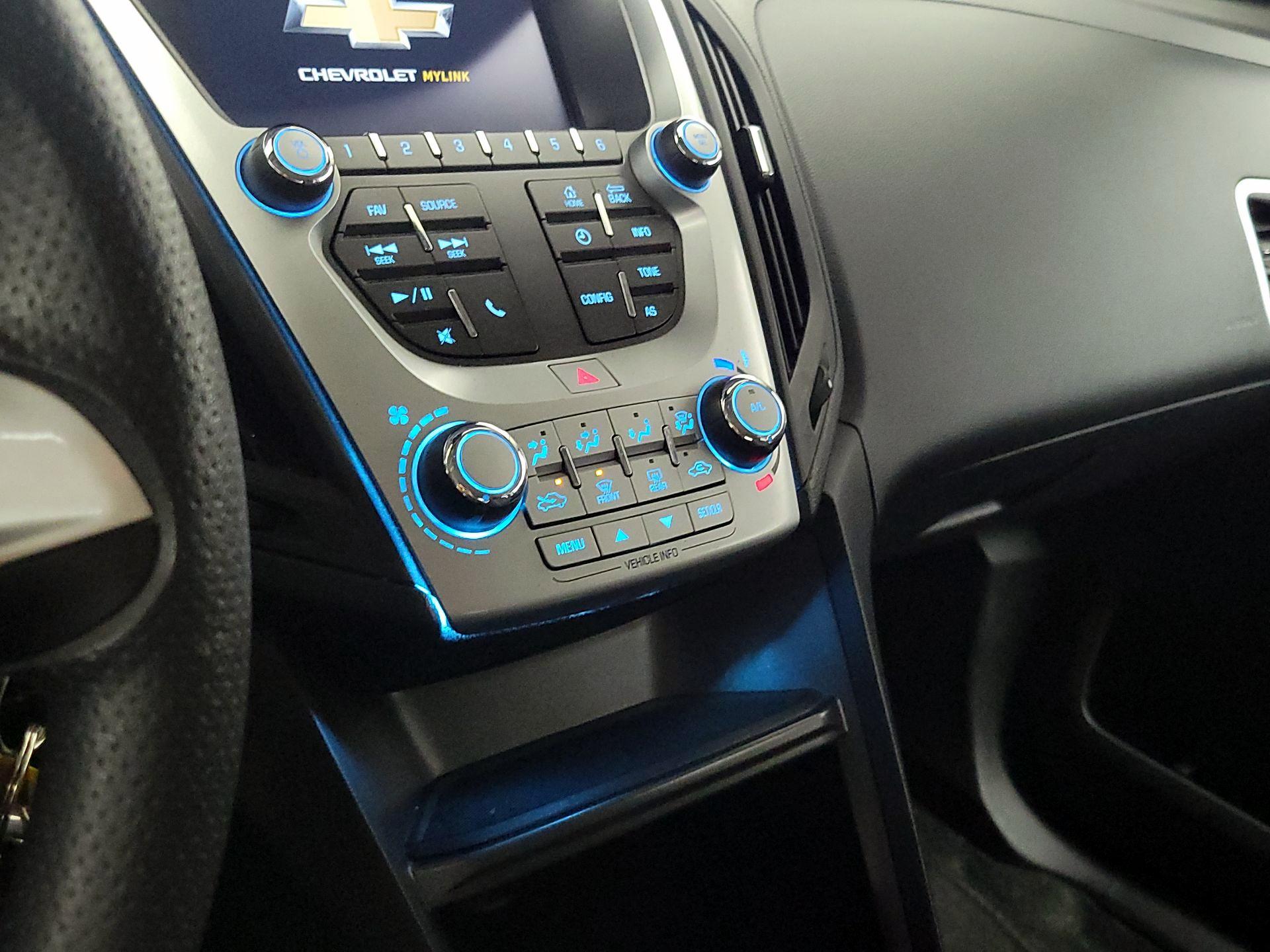 Thumbnail: 2017 Chevrolet Equinox - 15