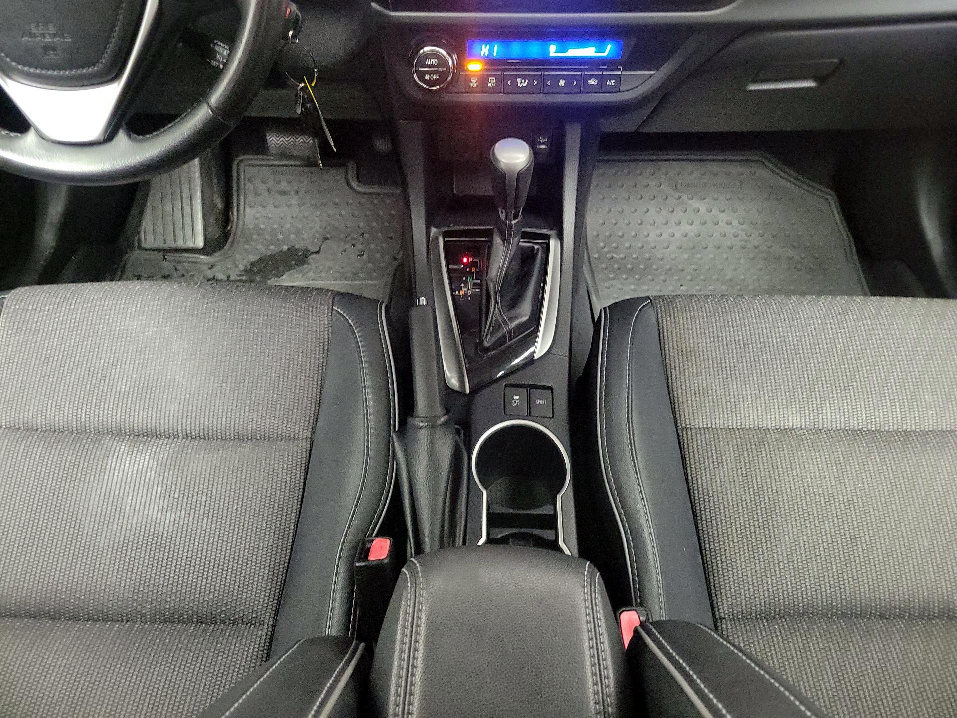 Thumbnail: 2014 Toyota Corolla - 17