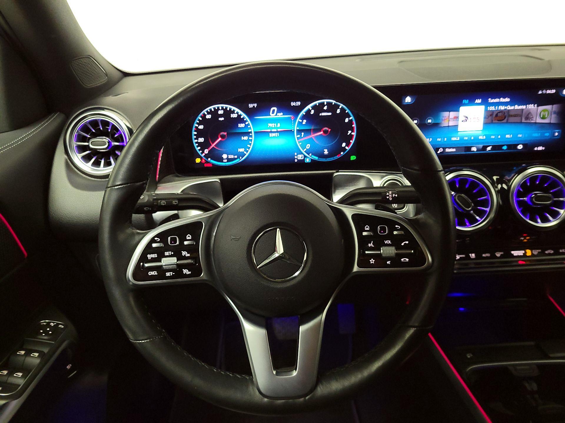 Thumbnail: 2022 Mercedes-Benz GLB - 10