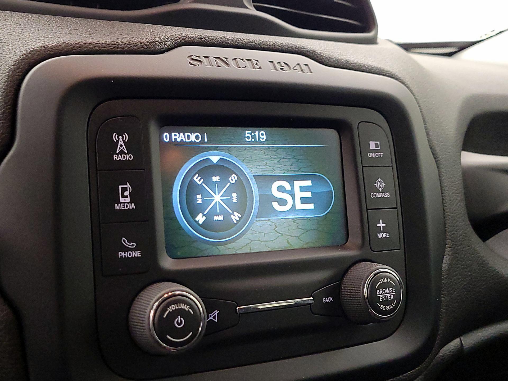 Thumbnail: 2016 Jeep Renegade - 14