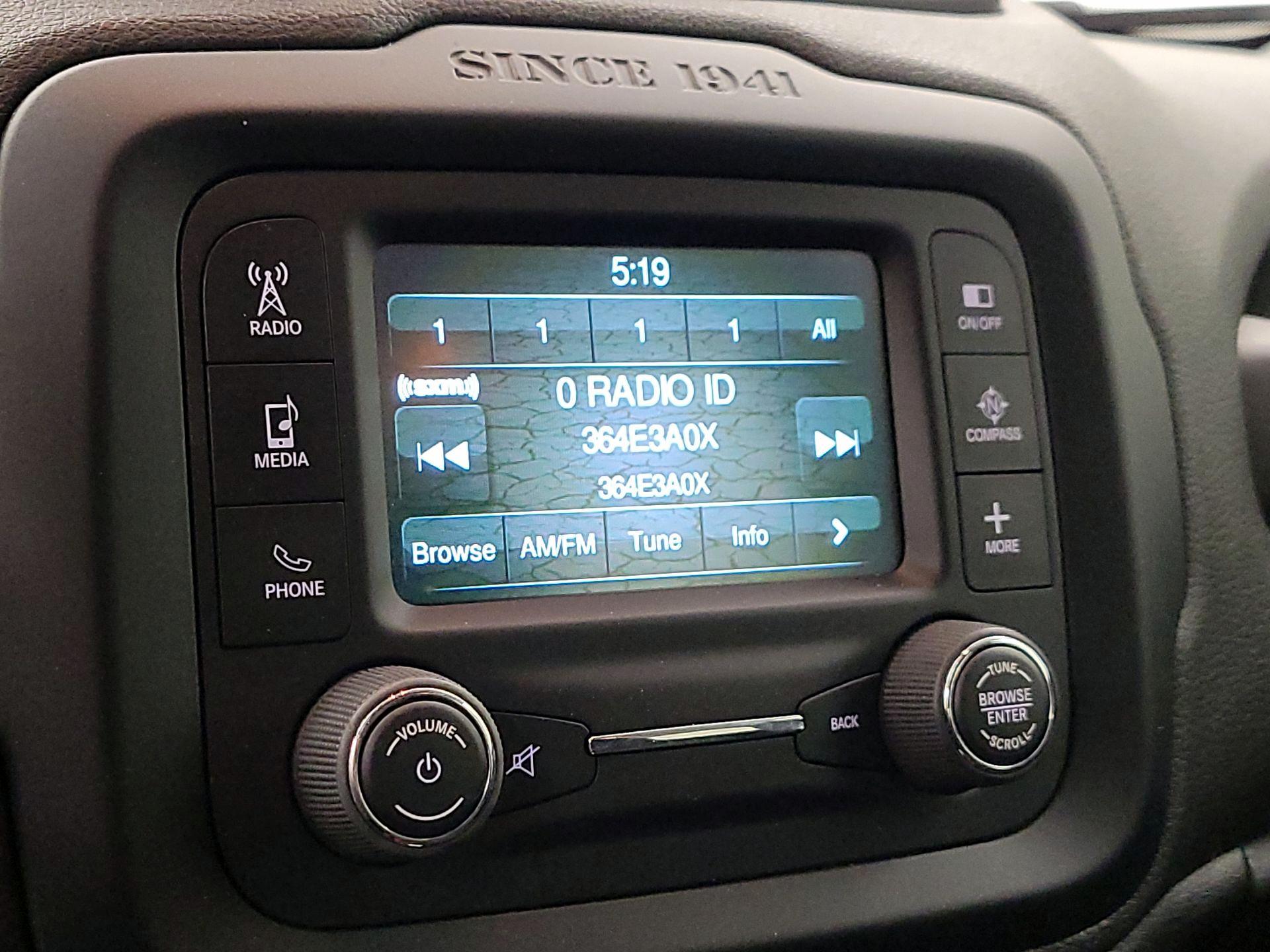 Thumbnail: 2016 Jeep Renegade - 16