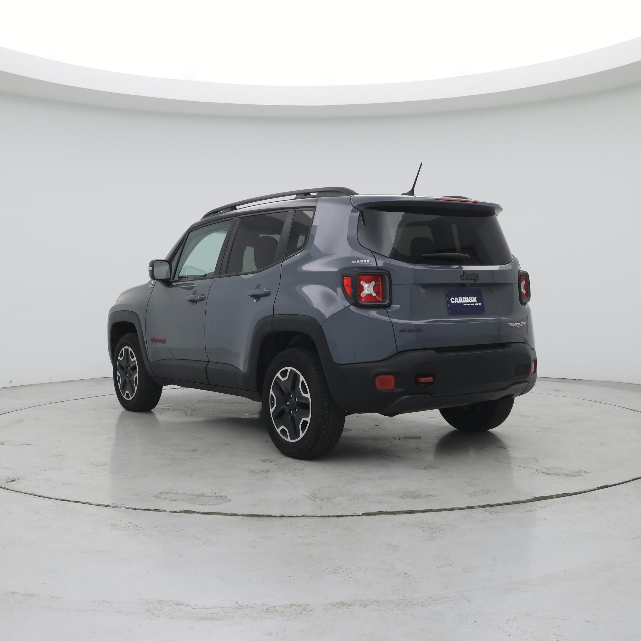 Thumbnail: 2016 Jeep Renegade - 2