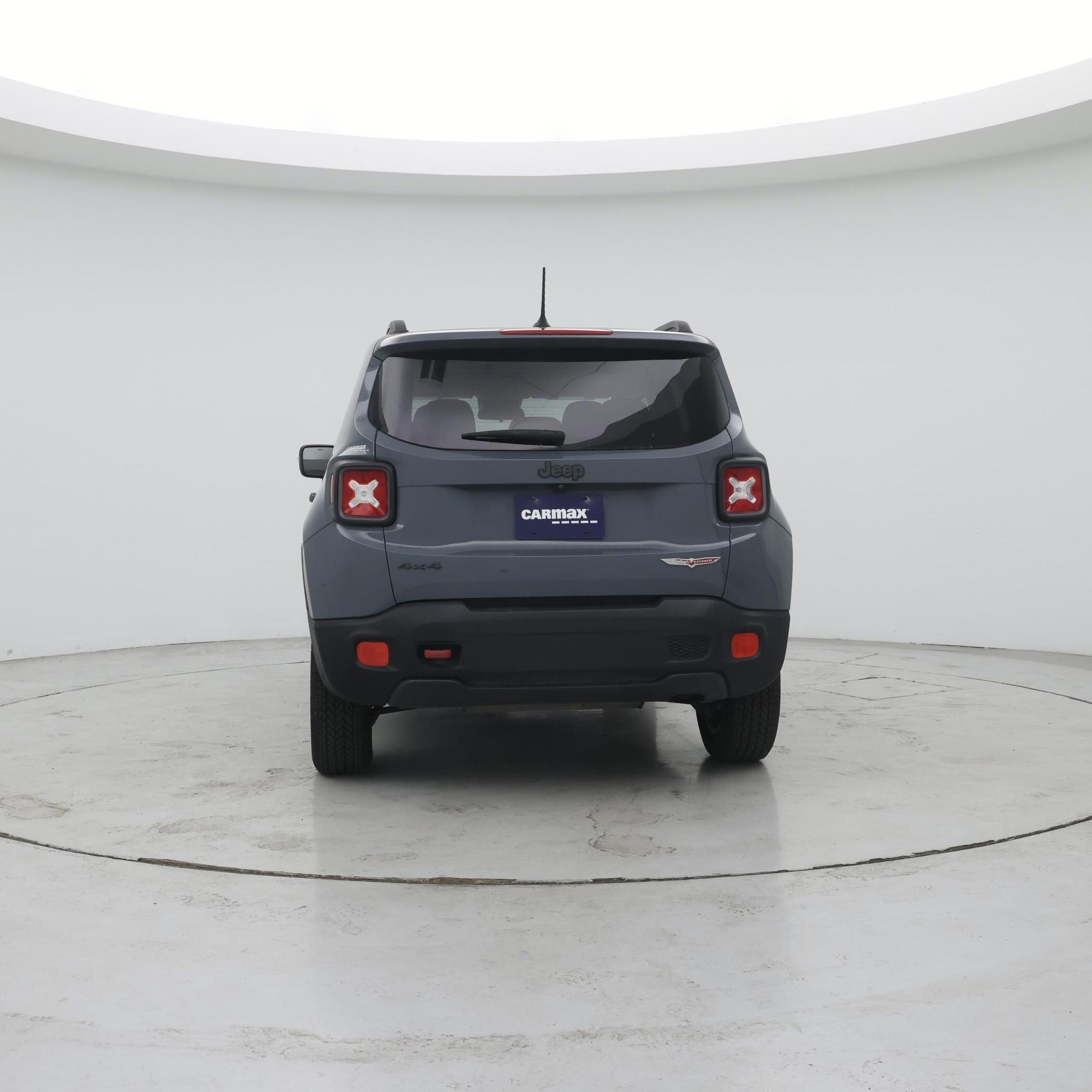 Thumbnail: 2016 Jeep Renegade - 6