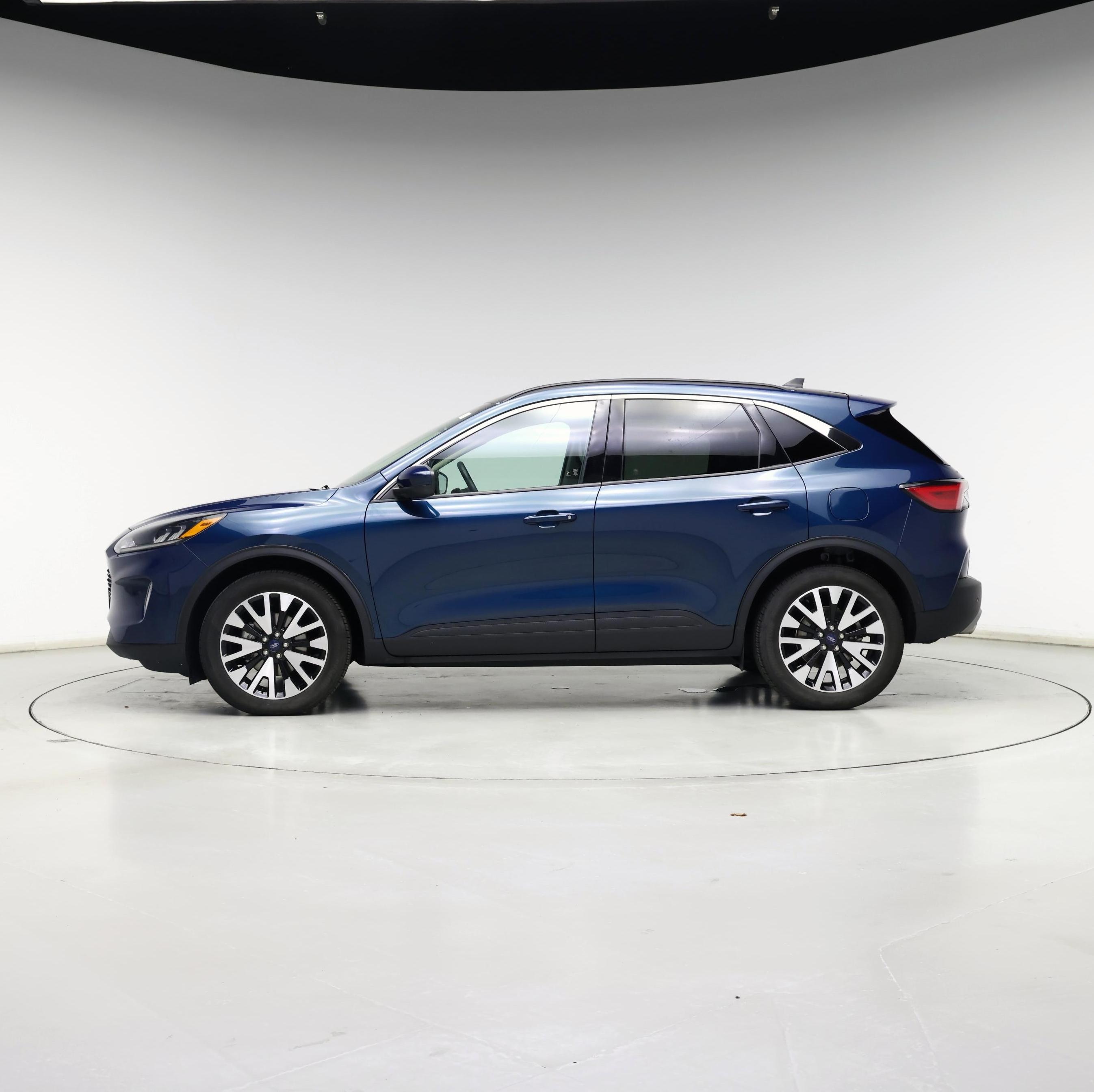 Thumbnail: 2020 Ford Escape - 3
