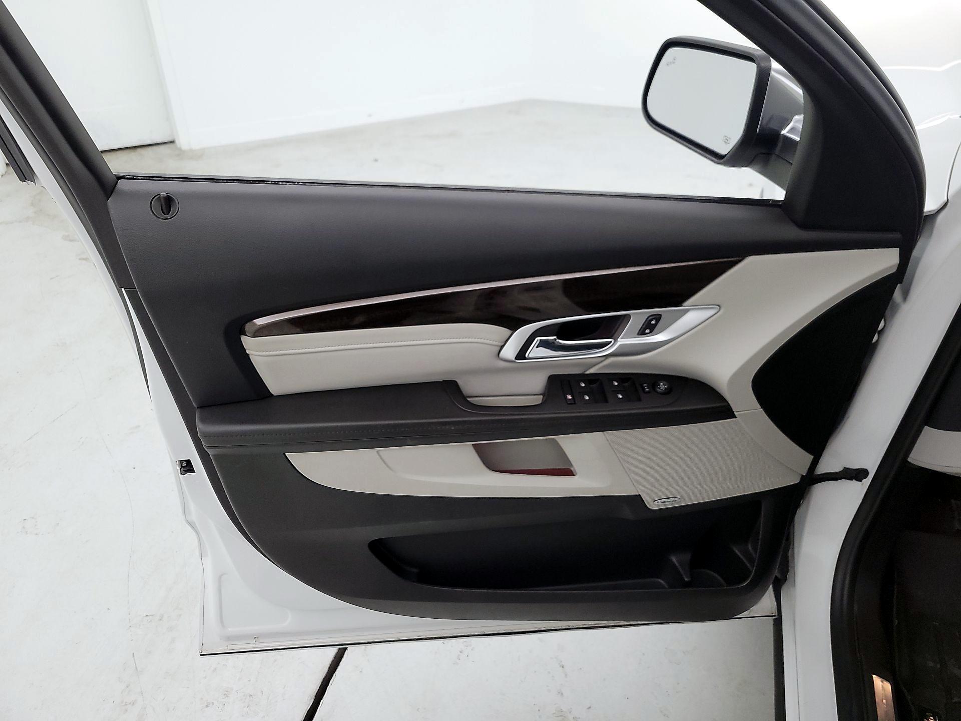Thumbnail: 2016 GMC Terrain - 10