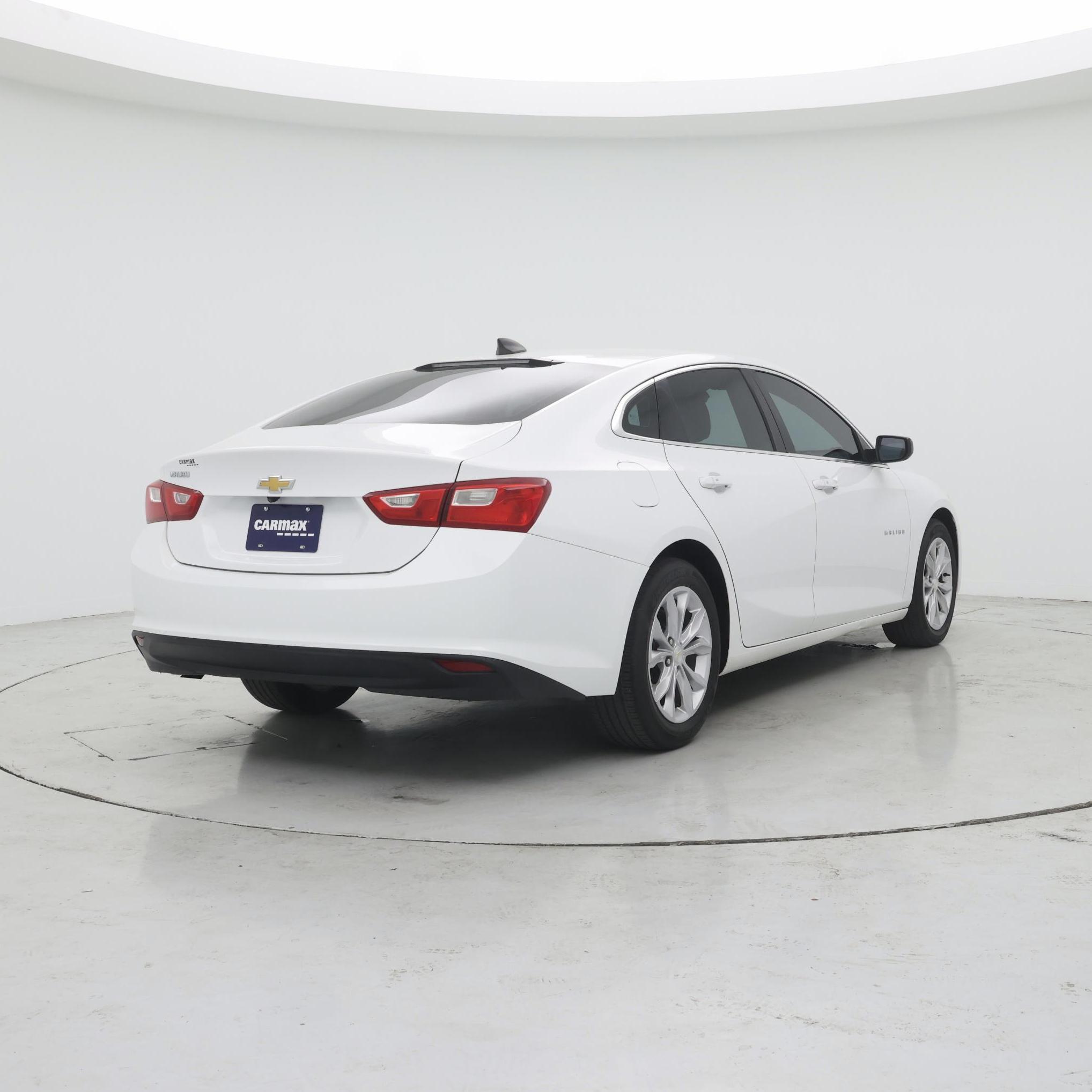 Thumbnail: 2018 Chevrolet Malibu - 8