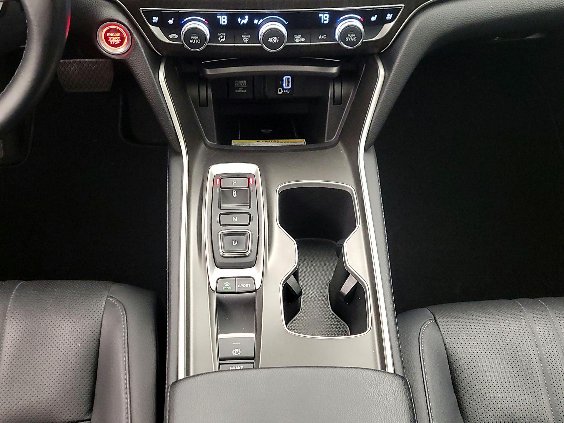 Thumbnail: 2018 Honda Accord - 18