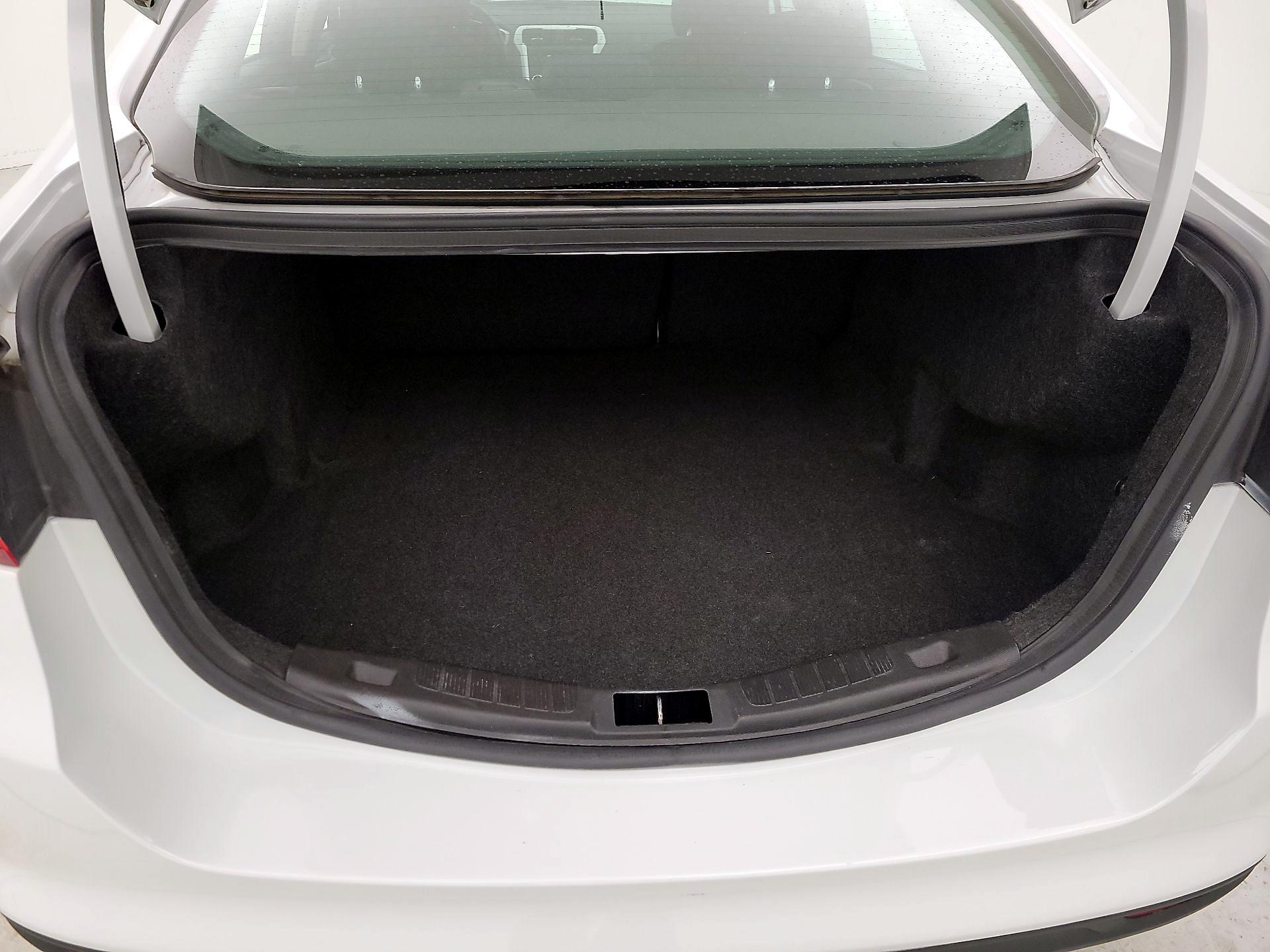 Thumbnail: 2016 Ford Fusion - 20