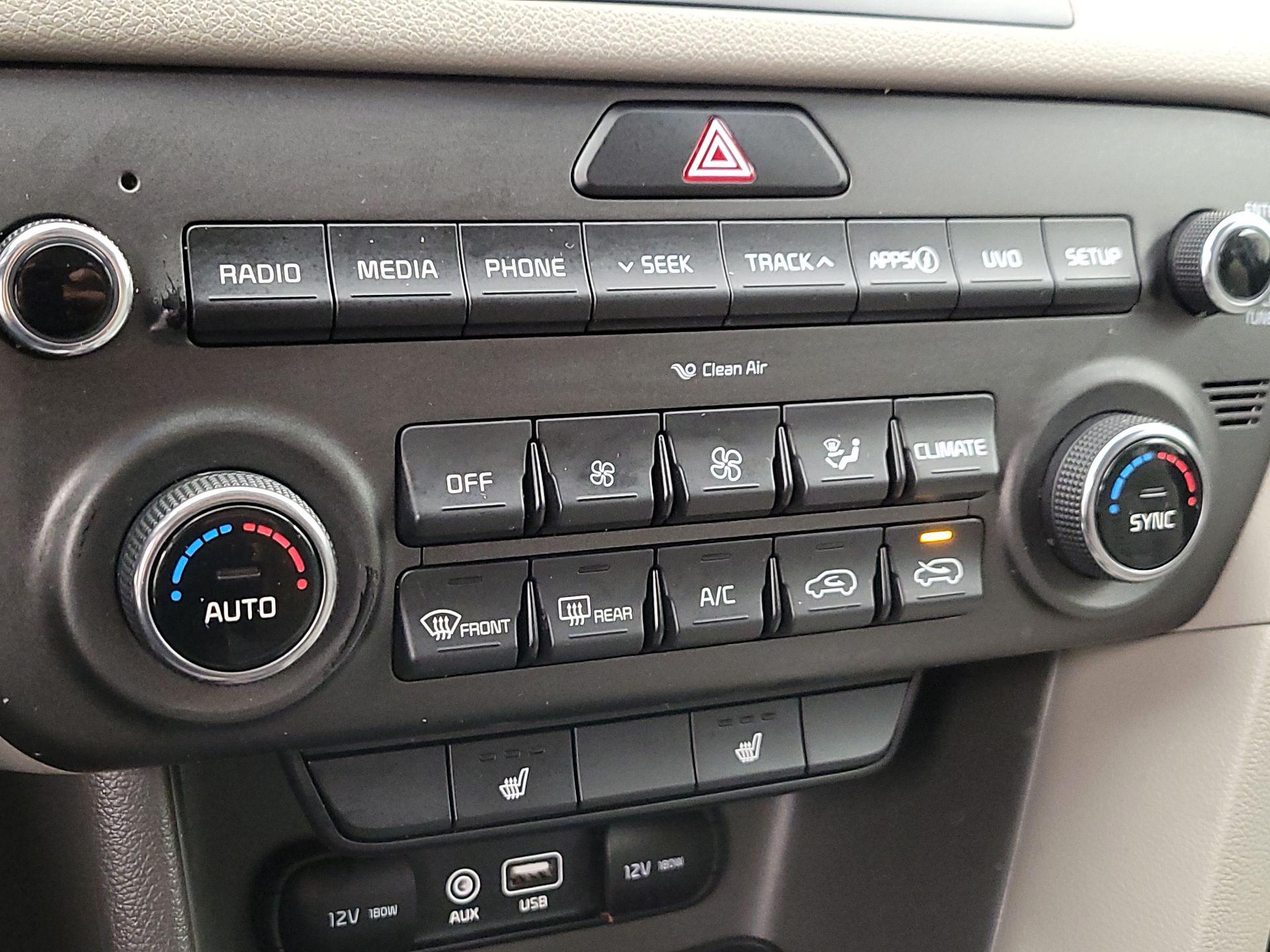 Thumbnail: 2019 Kia Sportage - 16