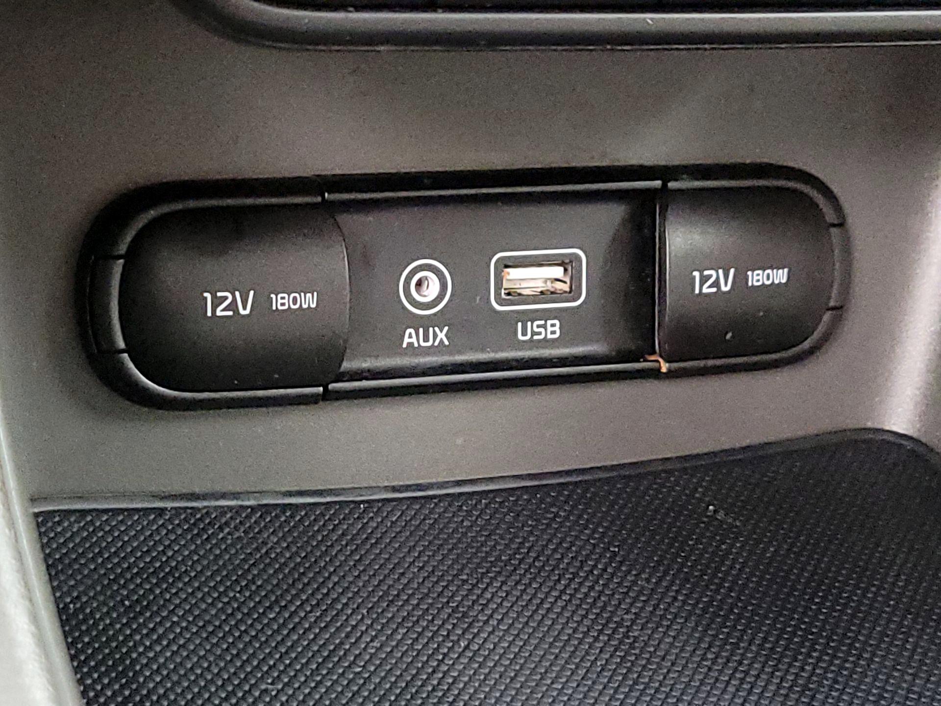 Thumbnail: 2019 Kia Sportage - 18