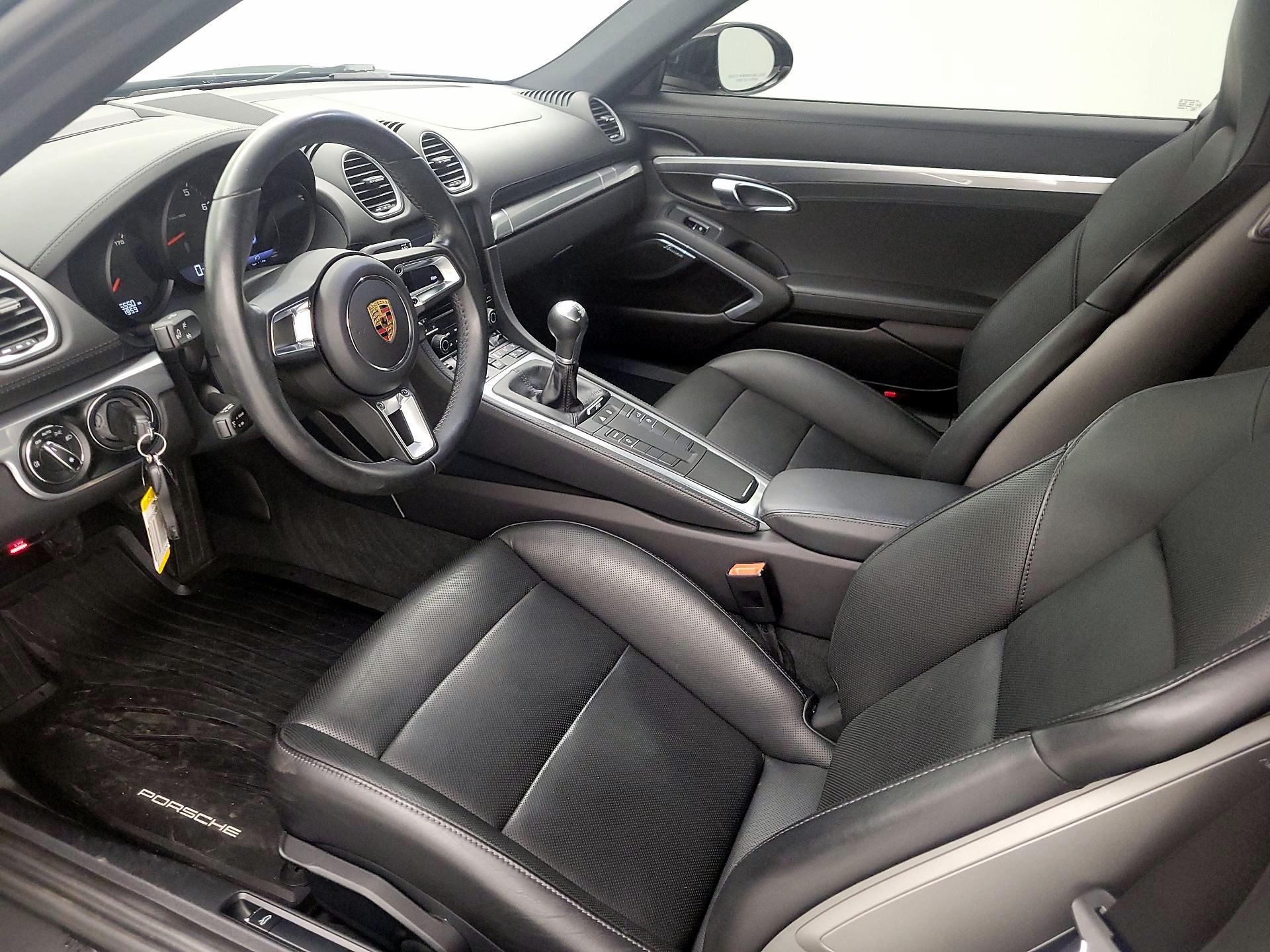 Thumbnail: 2018 Porsche 718 Cayman - 10