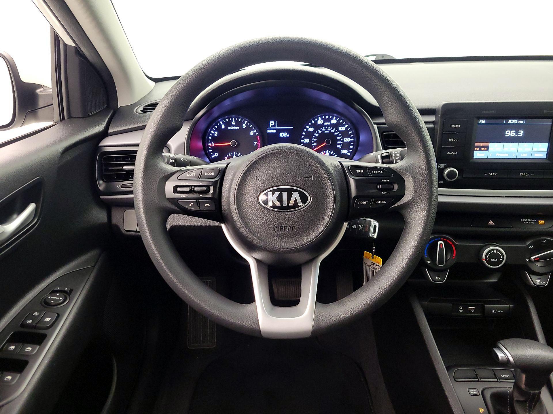 Thumbnail: 2018 Kia Rio - 10