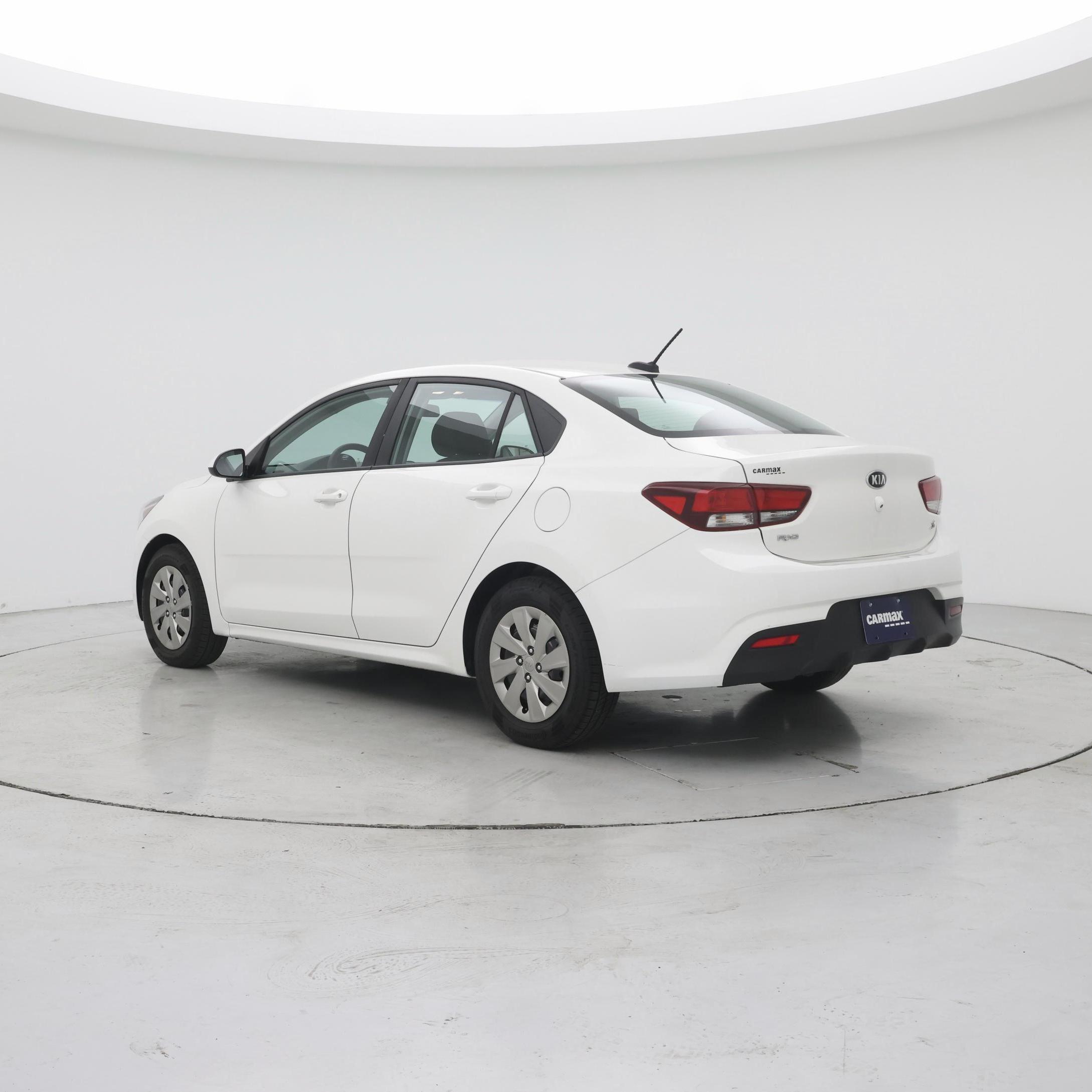 Thumbnail: 2018 Kia Rio - 2