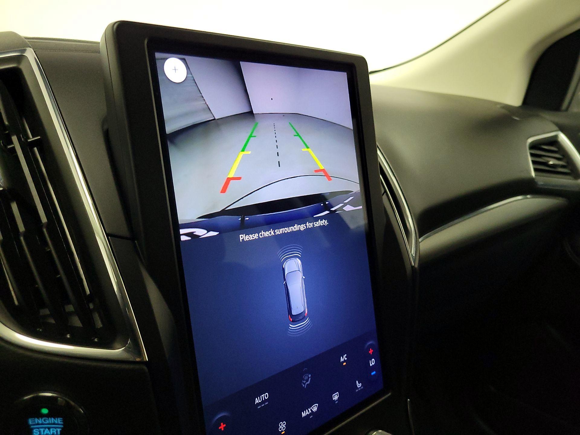 Thumbnail: 2022 Ford Edge - 15