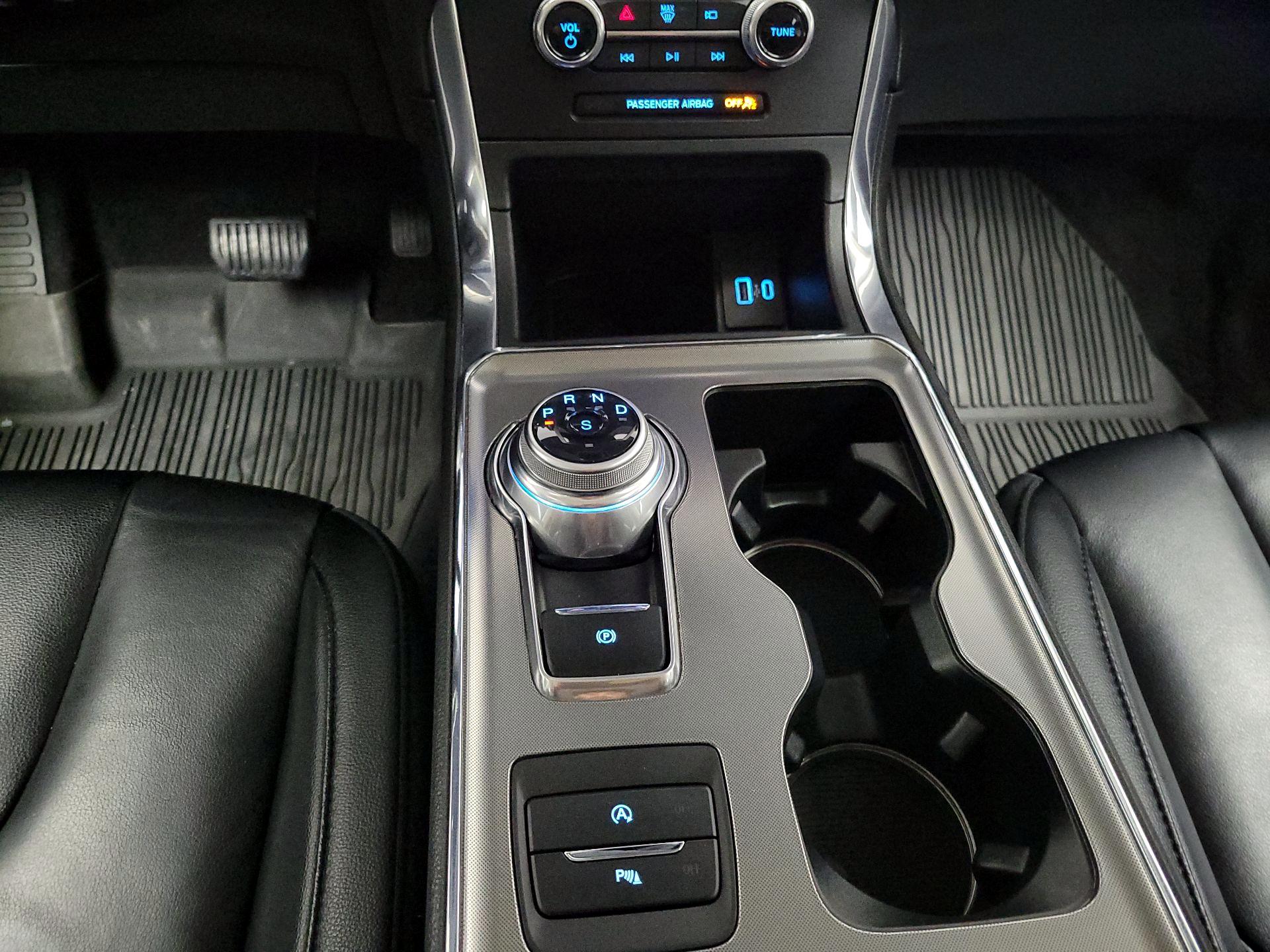 Thumbnail: 2022 Ford Edge - 18