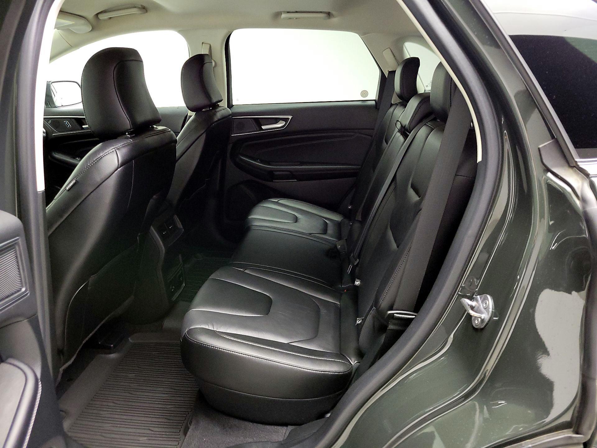 Thumbnail: 2022 Ford Edge - 20