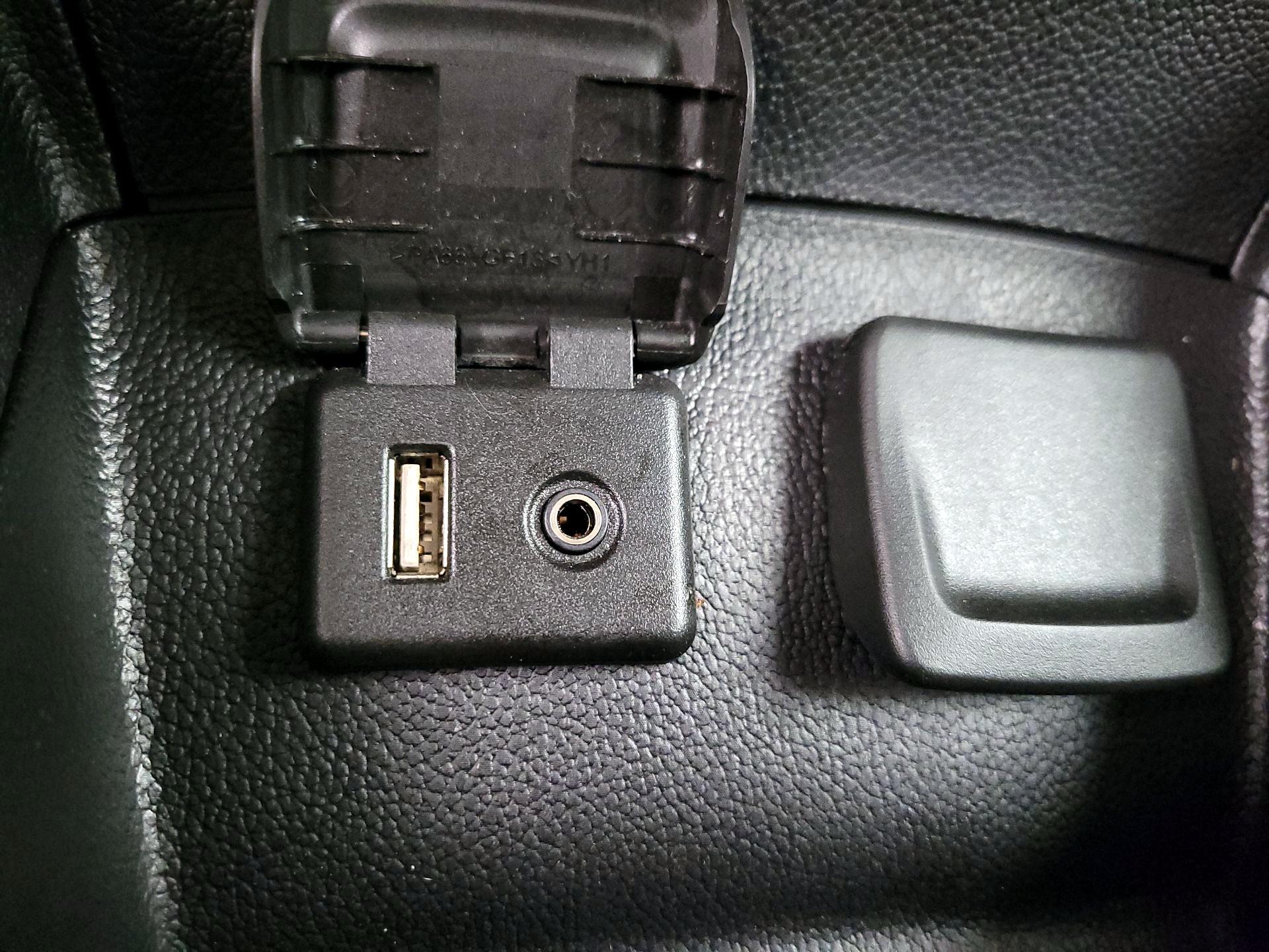 Thumbnail: 2017 Chevrolet Cruze - 18