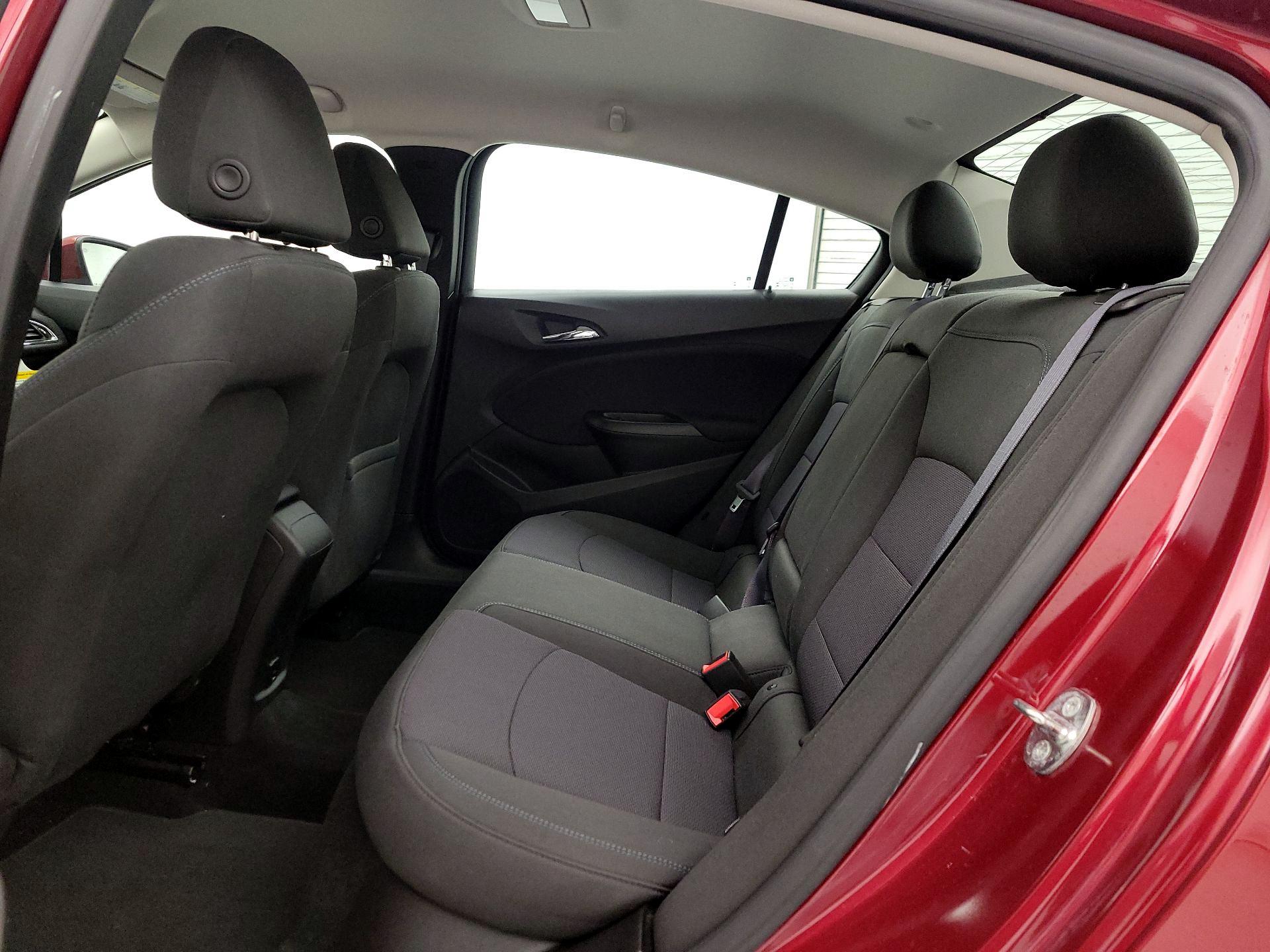 Thumbnail: 2017 Chevrolet Cruze - 19