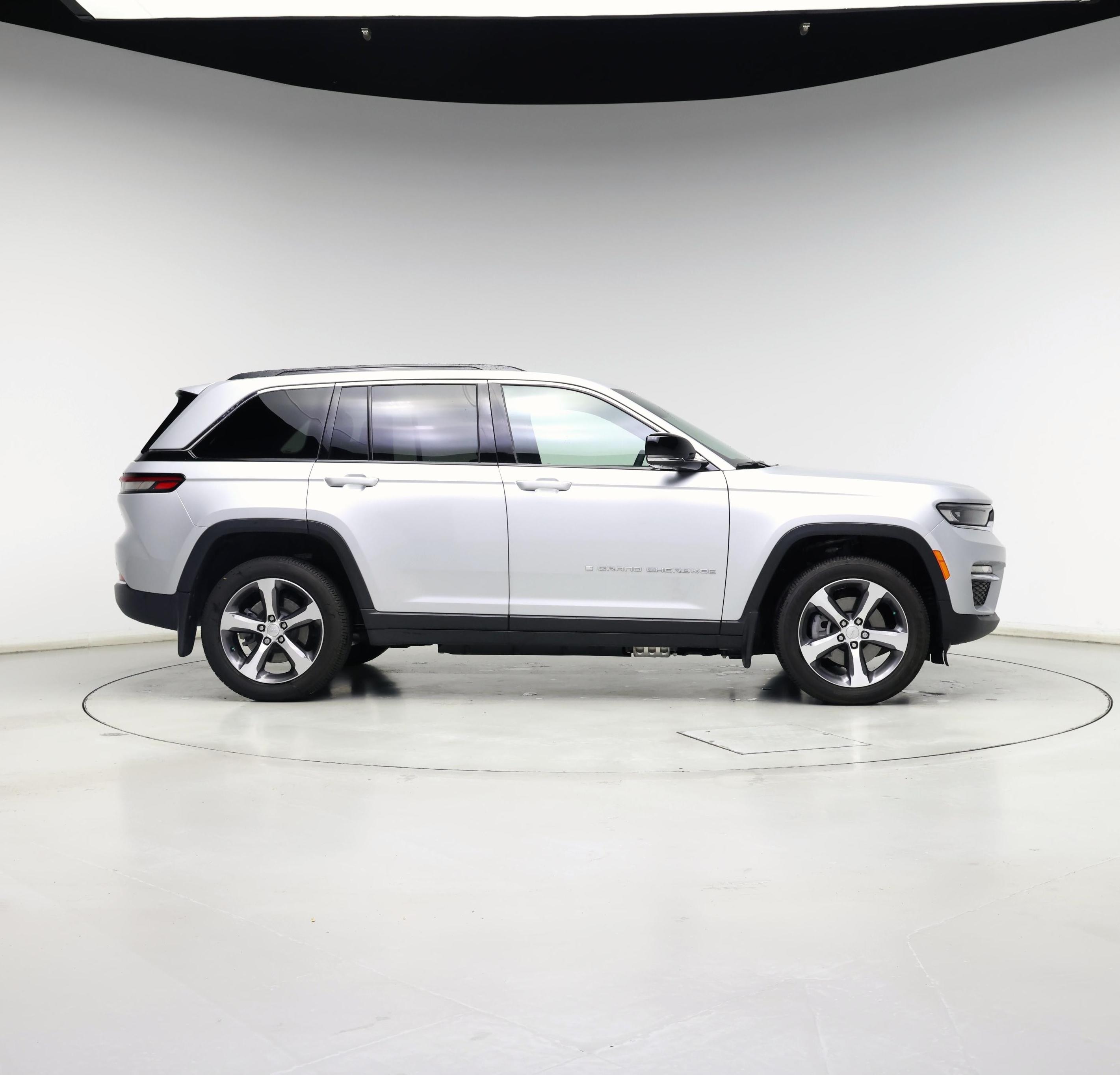 Thumbnail: 2024 Jeep Grand Cherokee - 7