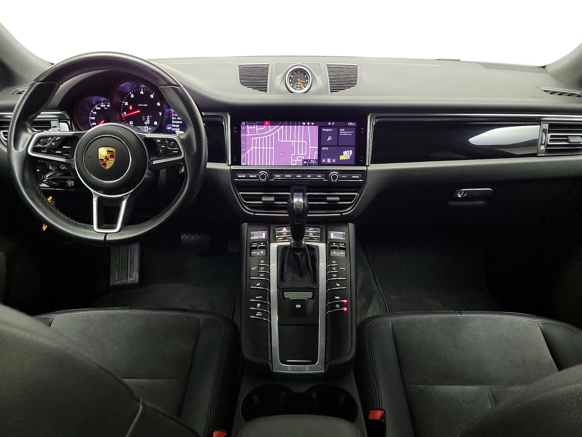 Thumbnail: 2021 Porsche Macan - 9