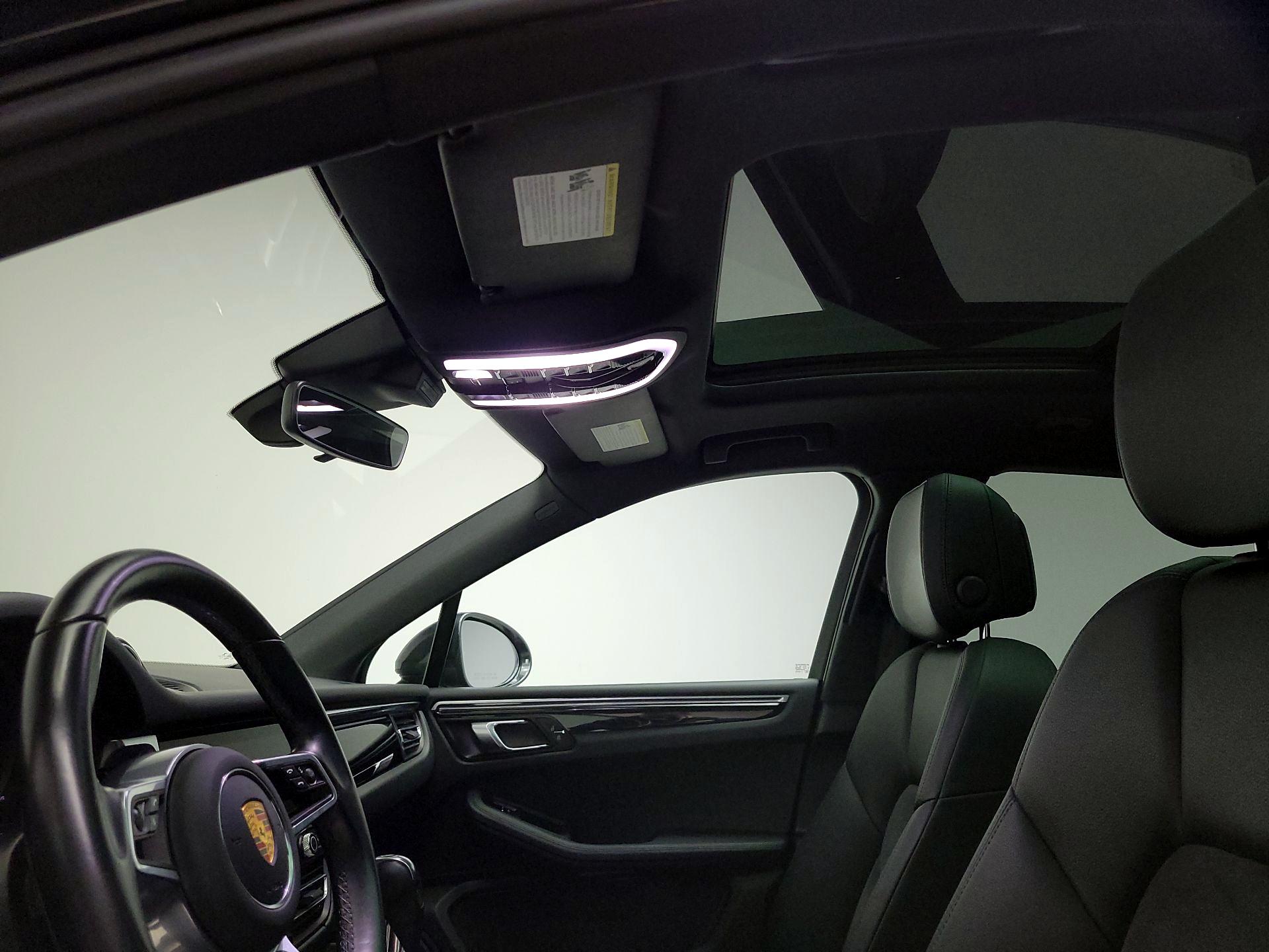 Thumbnail: 2021 Porsche Macan - 20