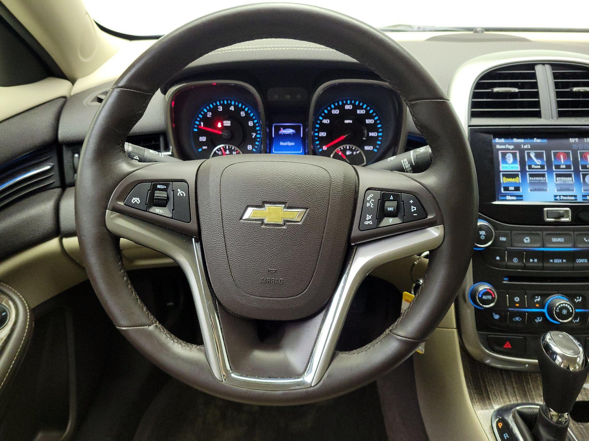 Thumbnail: 2014 Chevrolet Malibu - 10