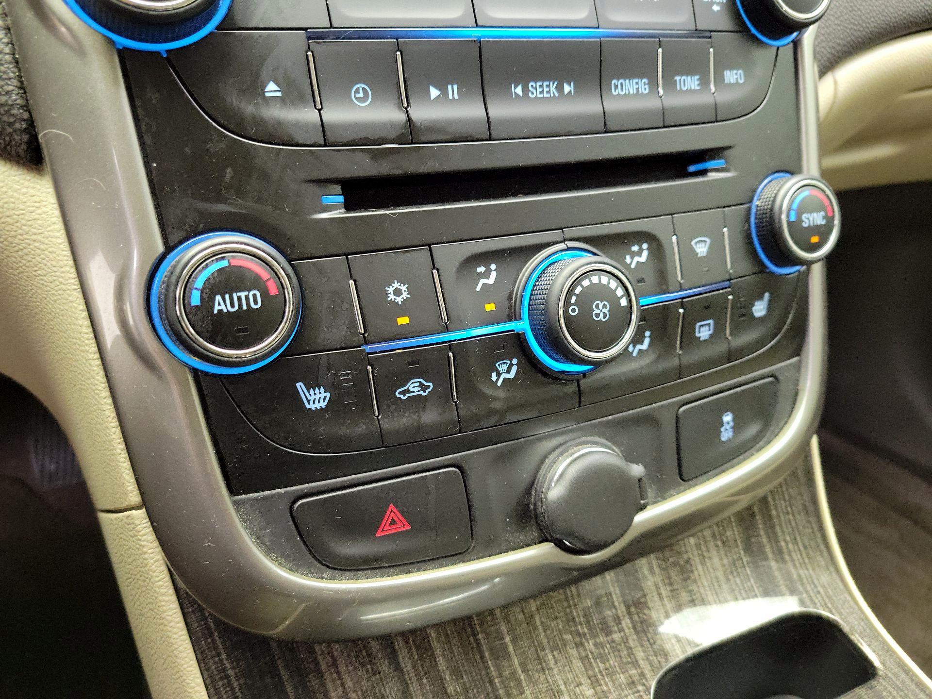 Thumbnail: 2014 Chevrolet Malibu - 16