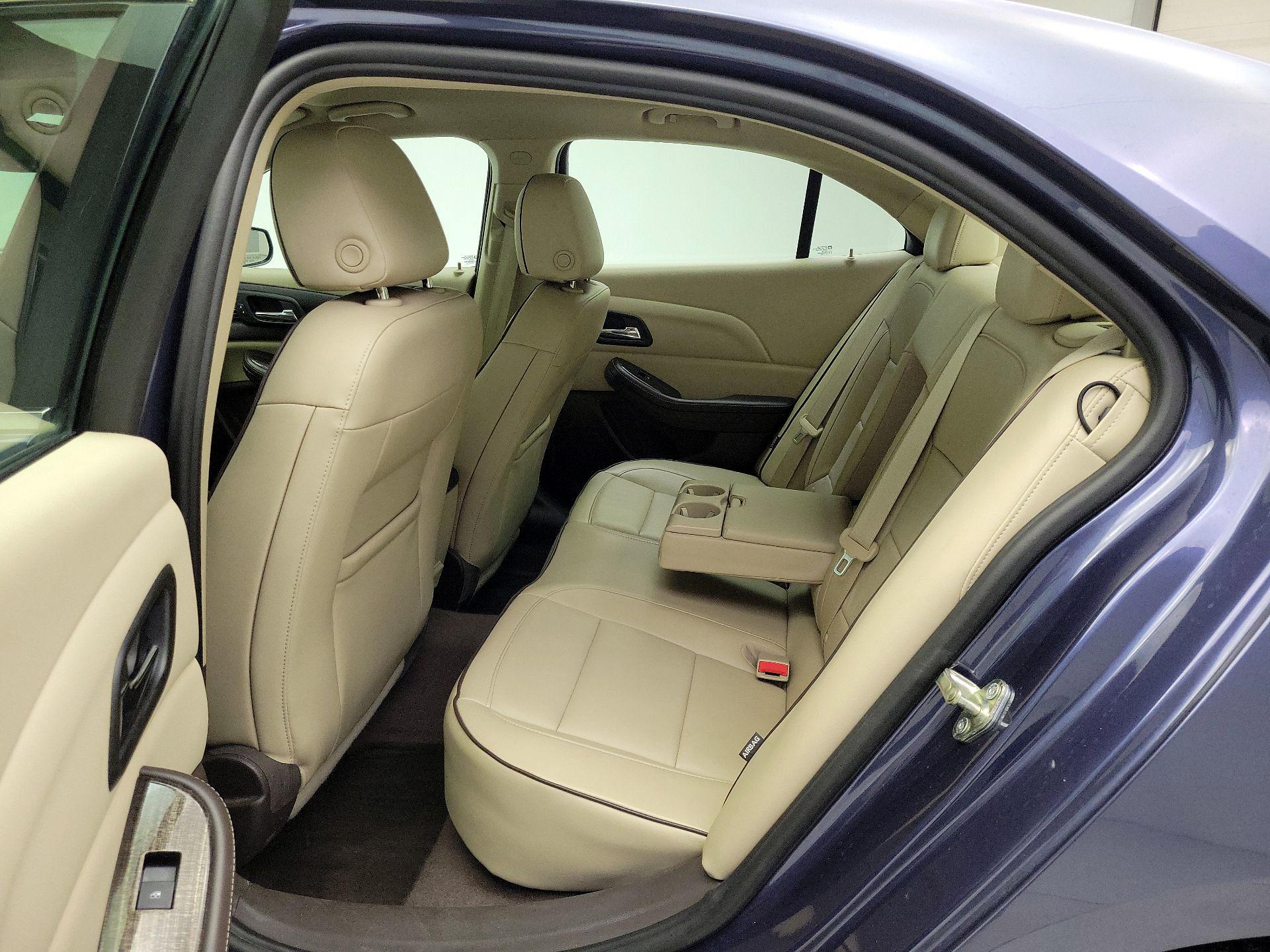 Thumbnail: 2014 Chevrolet Malibu - 18