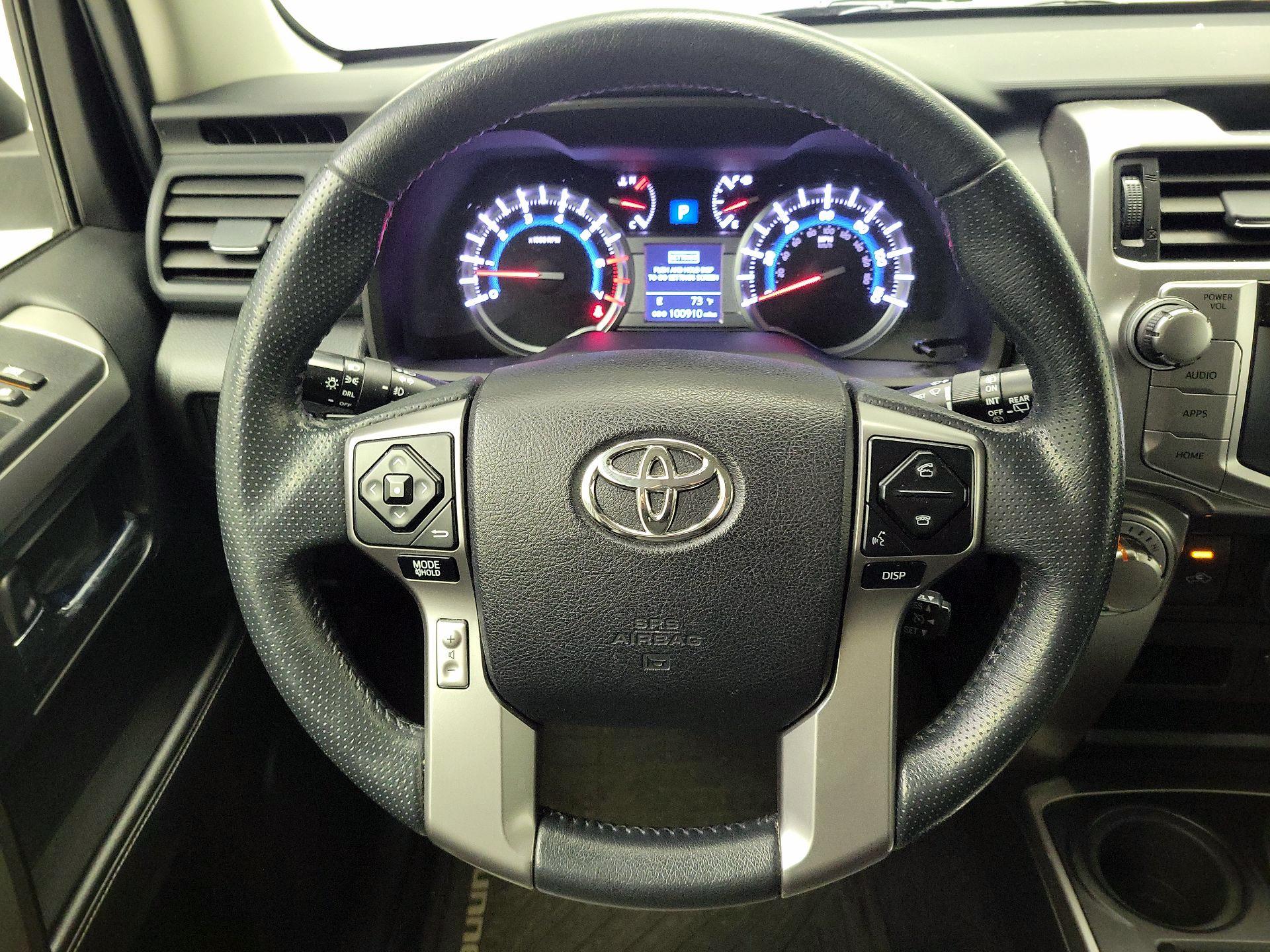Thumbnail: 2014 Toyota 4Runner - 10