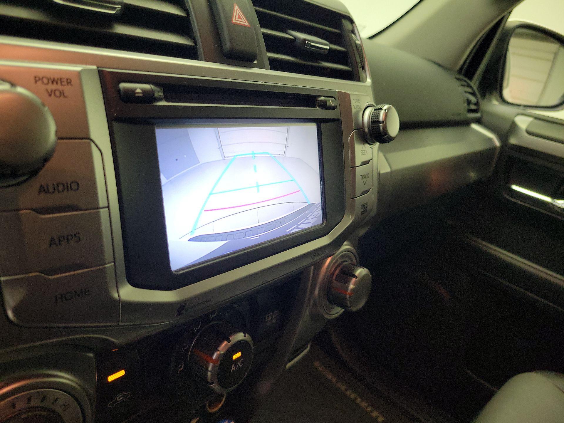 Thumbnail: 2014 Toyota 4Runner - 14