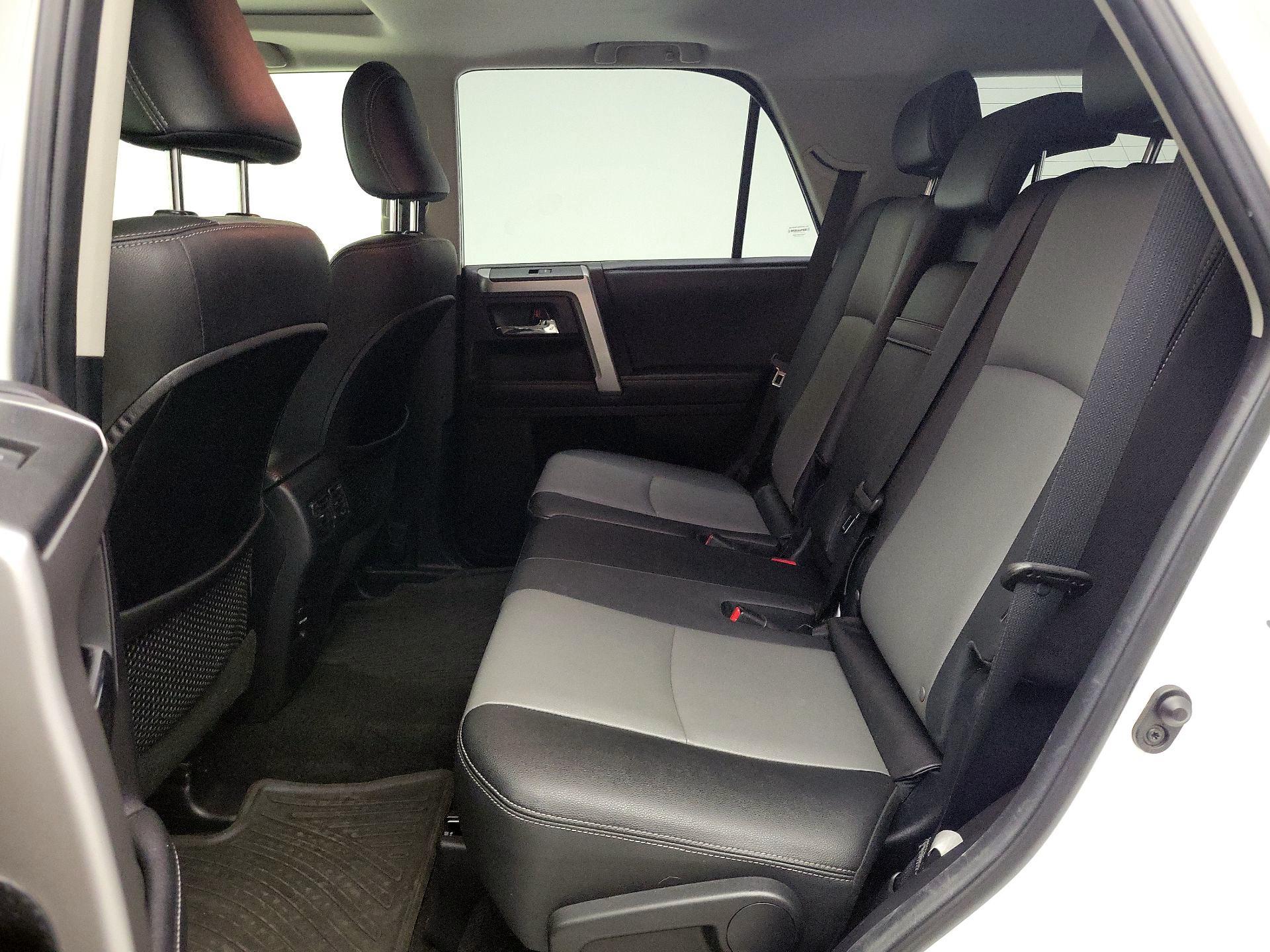 Thumbnail: 2014 Toyota 4Runner - 20