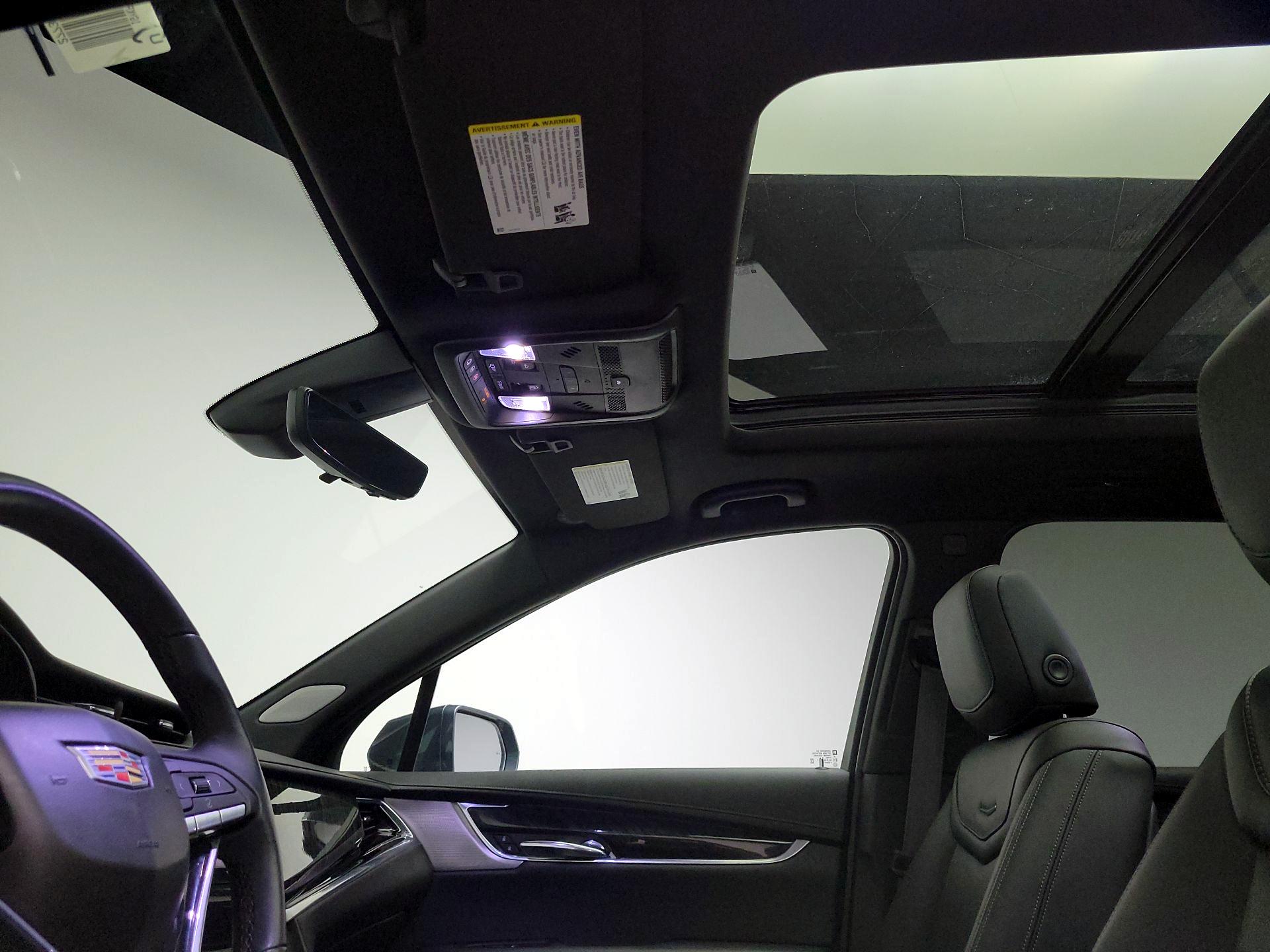 Thumbnail: 2020 Cadillac XT6 - 19