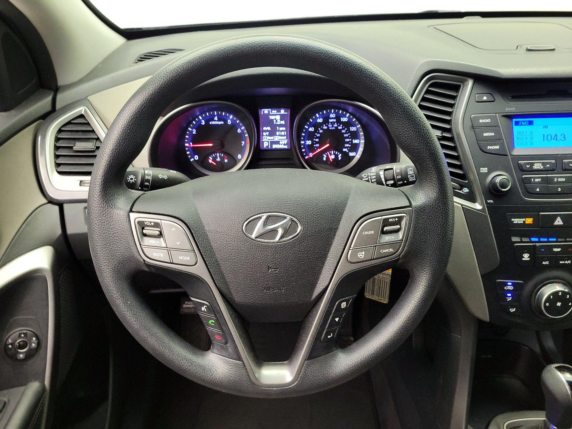 Thumbnail: 2015 Hyundai Santa Fe - 10