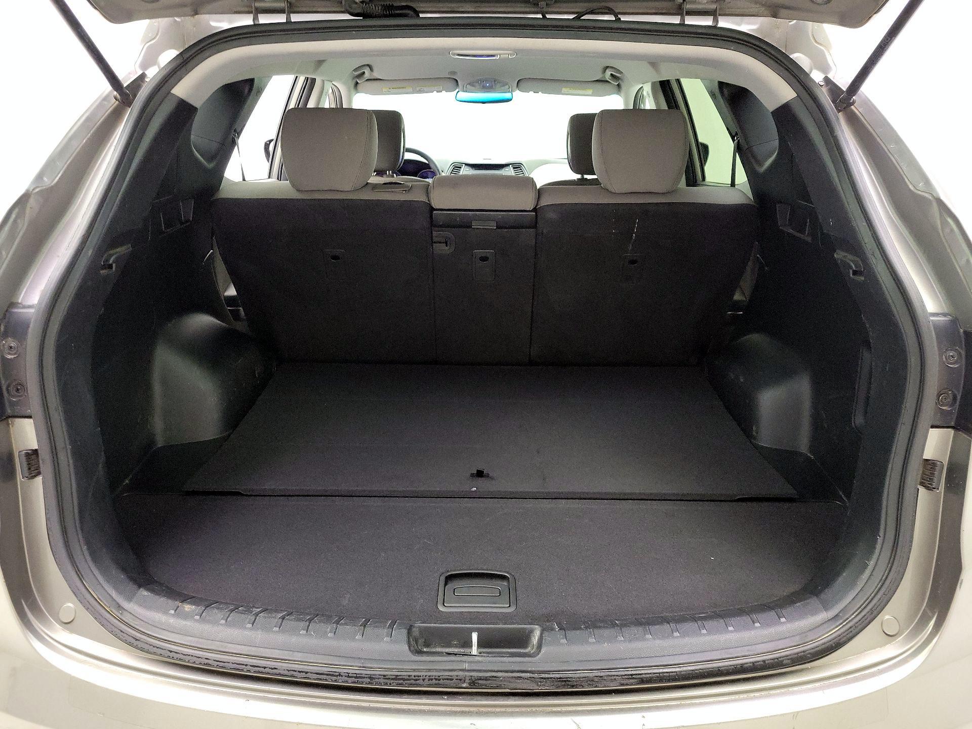 Thumbnail: 2015 Hyundai Santa Fe - 18