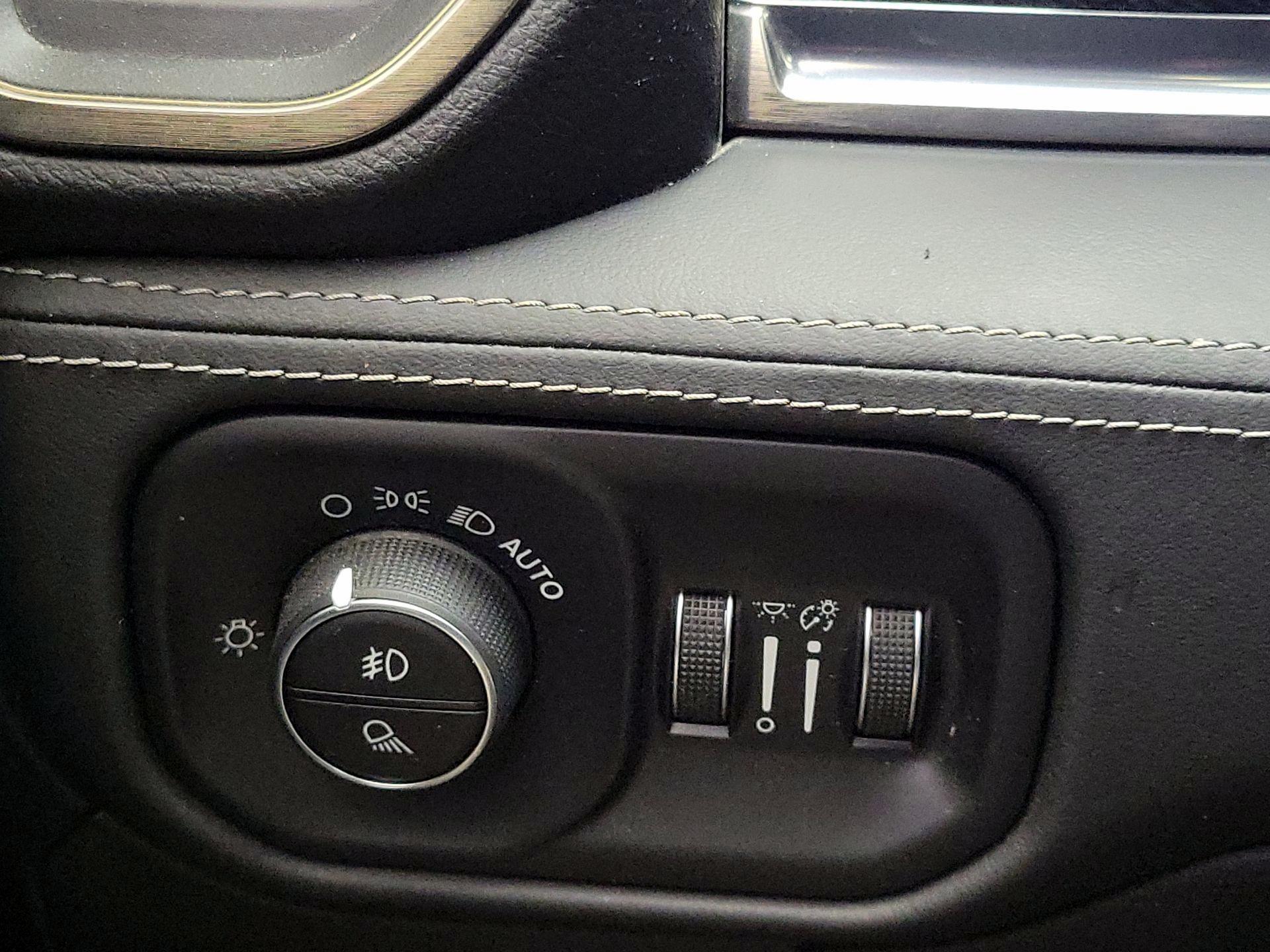 Thumbnail: 2019 RAM 1500 - 13