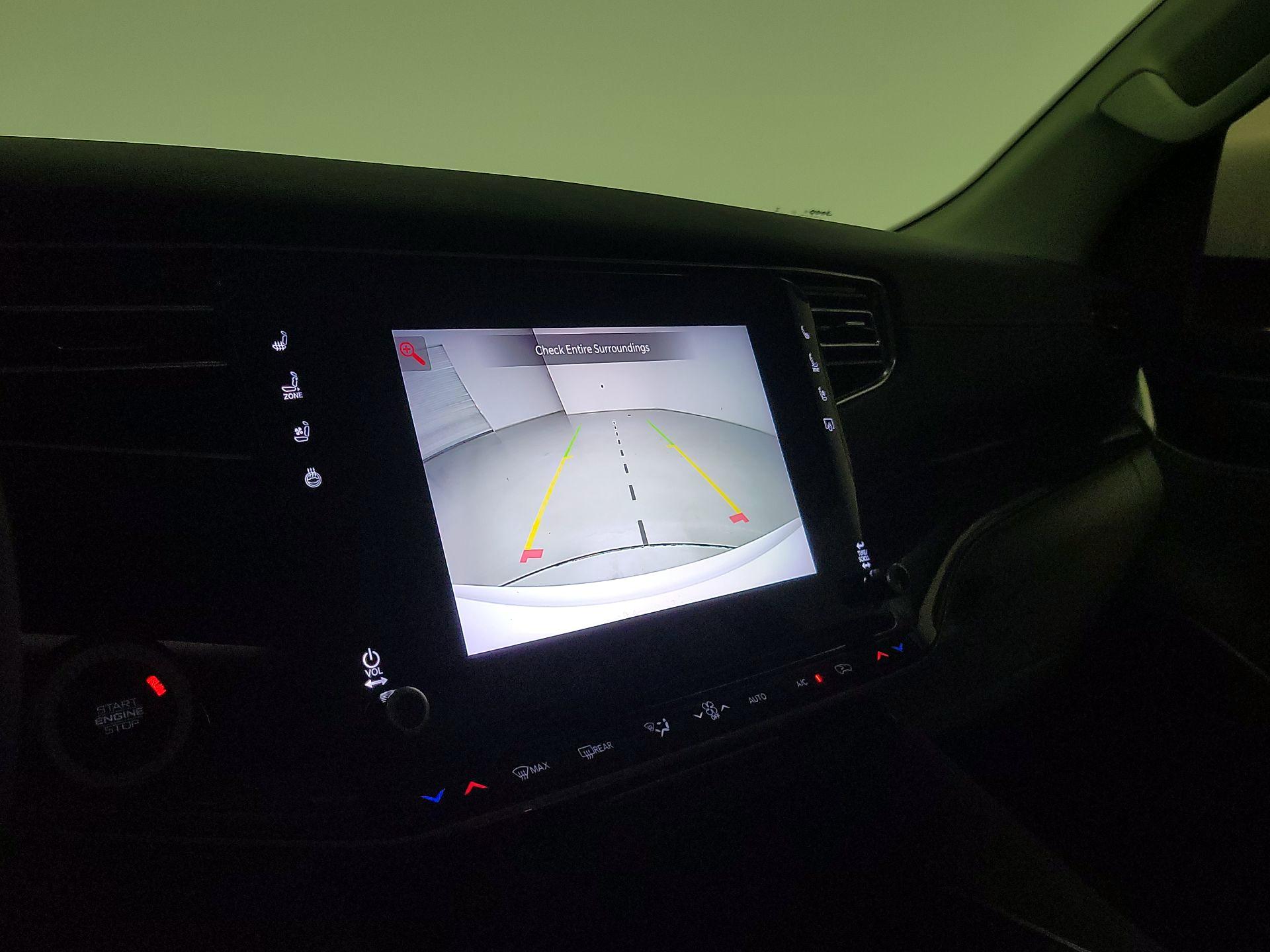 Thumbnail: 2022 Jeep Wagoneer - 15