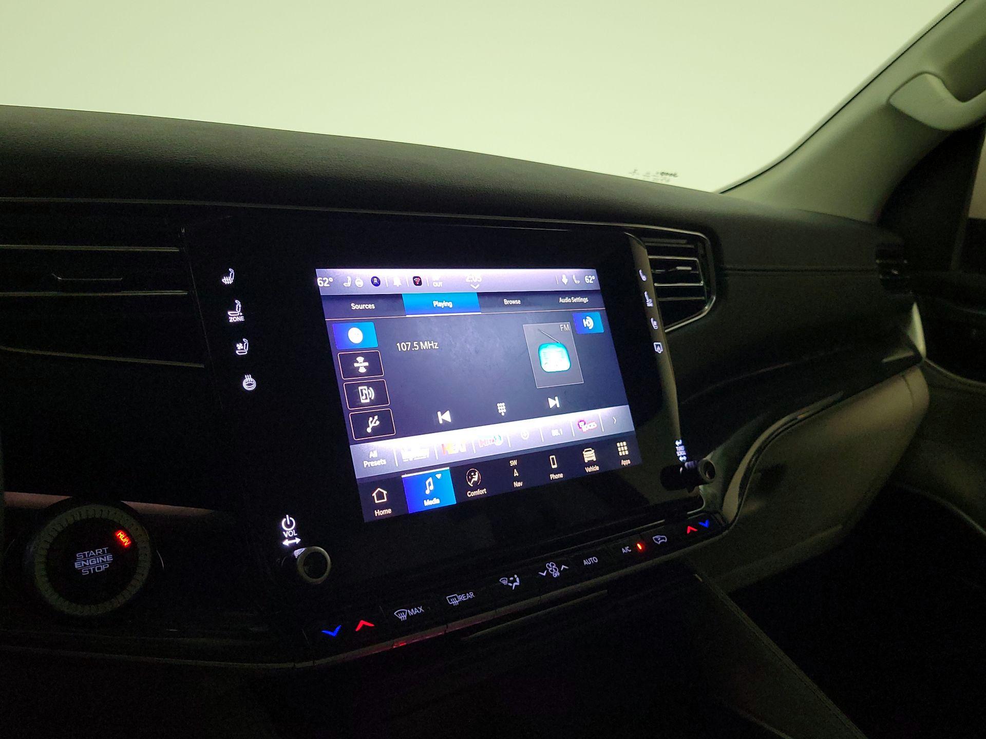 Thumbnail: 2022 Jeep Wagoneer - 16