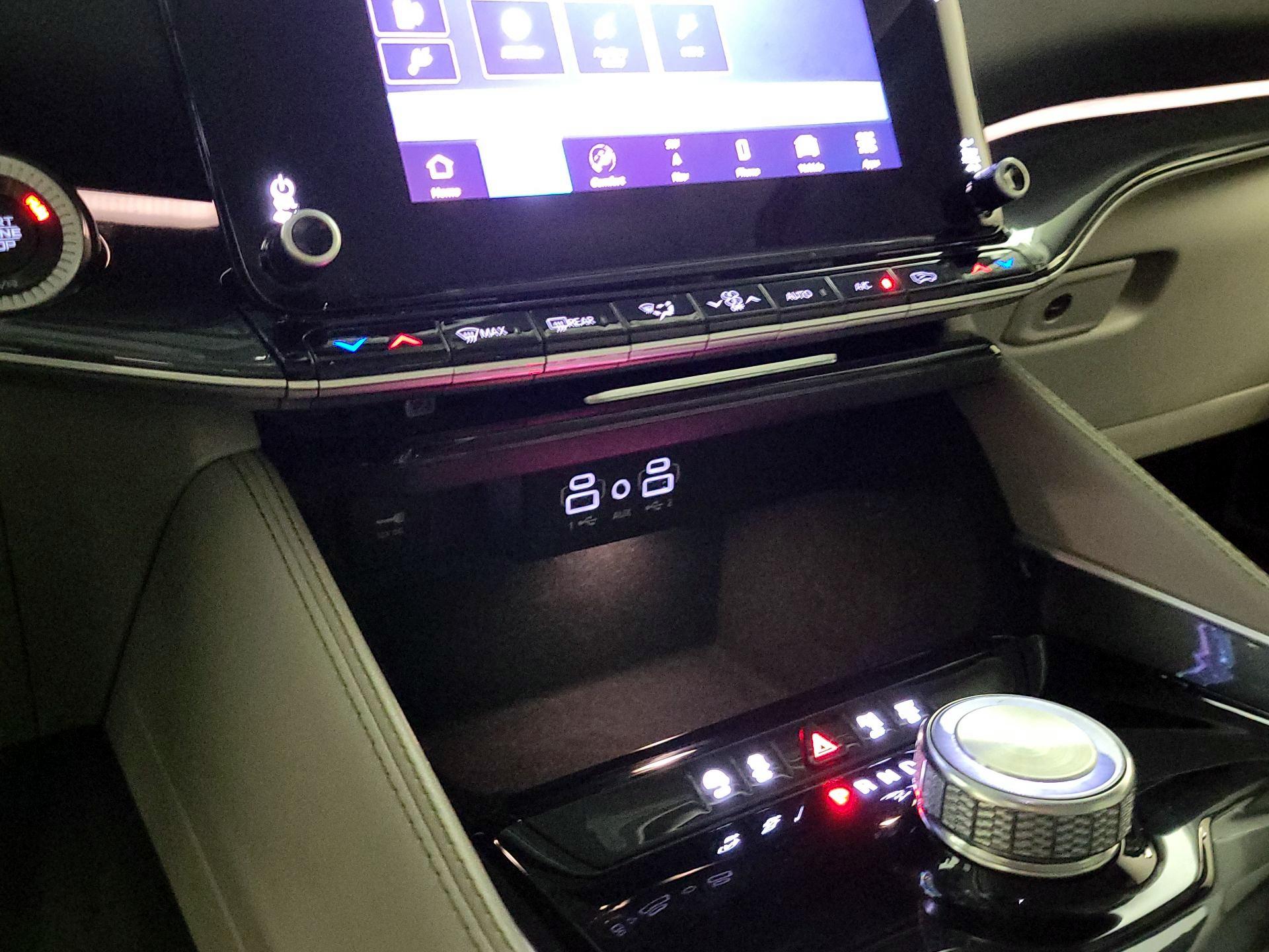 Thumbnail: 2022 Jeep Wagoneer - 19