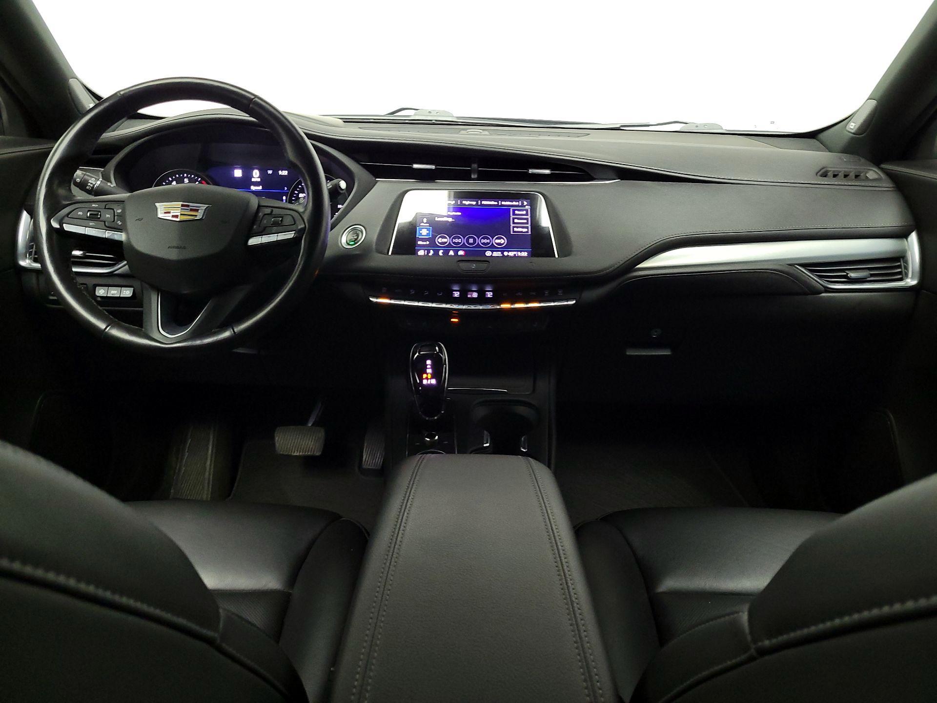 Thumbnail: 2020 Cadillac XT4 - 9